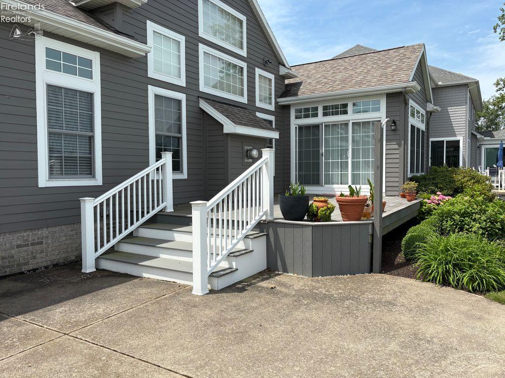 Port Clinton, Ohio, 43452, United States, 3 Bedrooms Bedrooms, ,3 BathroomsBathrooms,Residential,For Sale,1975522