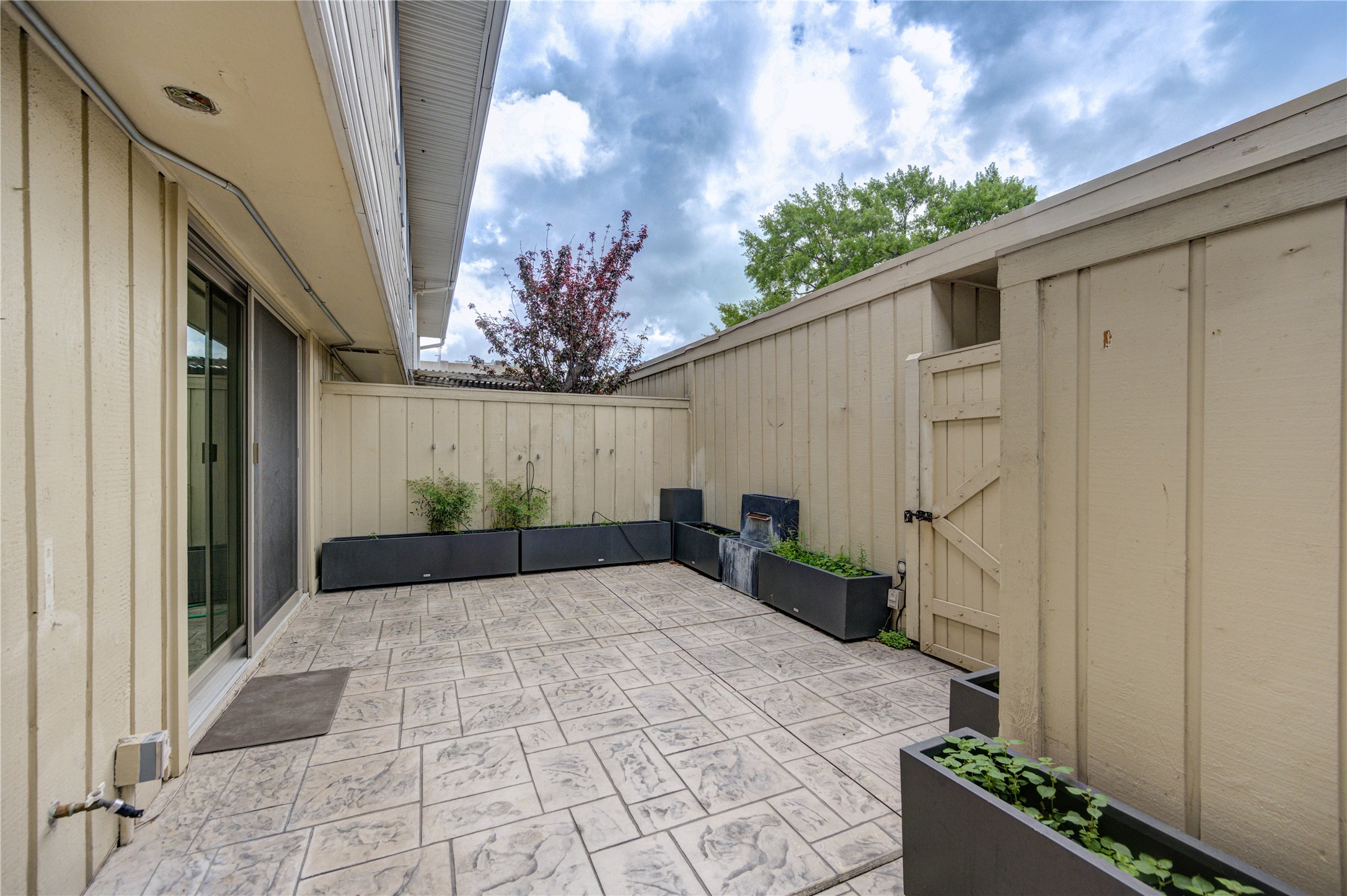  6337 Briar Rose Drive #145 - 物件實景