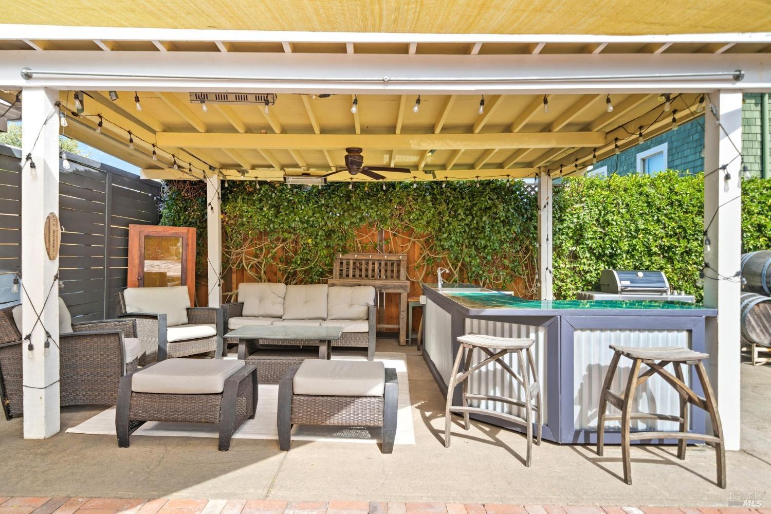Napa, California, 94559, United States, 3 Bedrooms Bedrooms, ,4 BathroomsBathrooms,Residential,For Sale,1947043