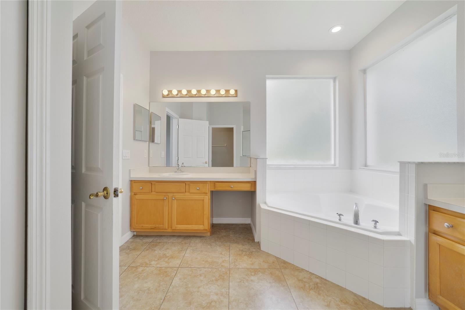 WINDERMERE, Florida, 34786, United States, 4 Bedrooms Bedrooms, ,3 BathroomsBathrooms,Residential,For Sale,1888197