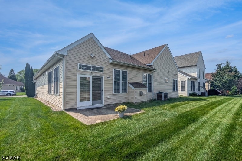 Monroe Township, New Jersey, 08831, United States, 2 Bedrooms Bedrooms, ,2 BathroomsBathrooms,Residential,For Sale,1976963