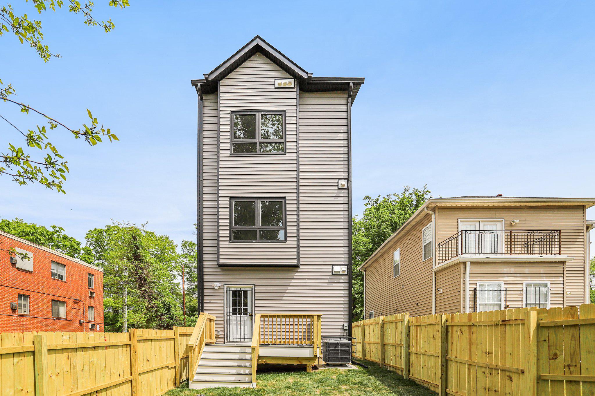  1202 Eastern Avenue NE, Washington, DC, 20019 - 物件實景