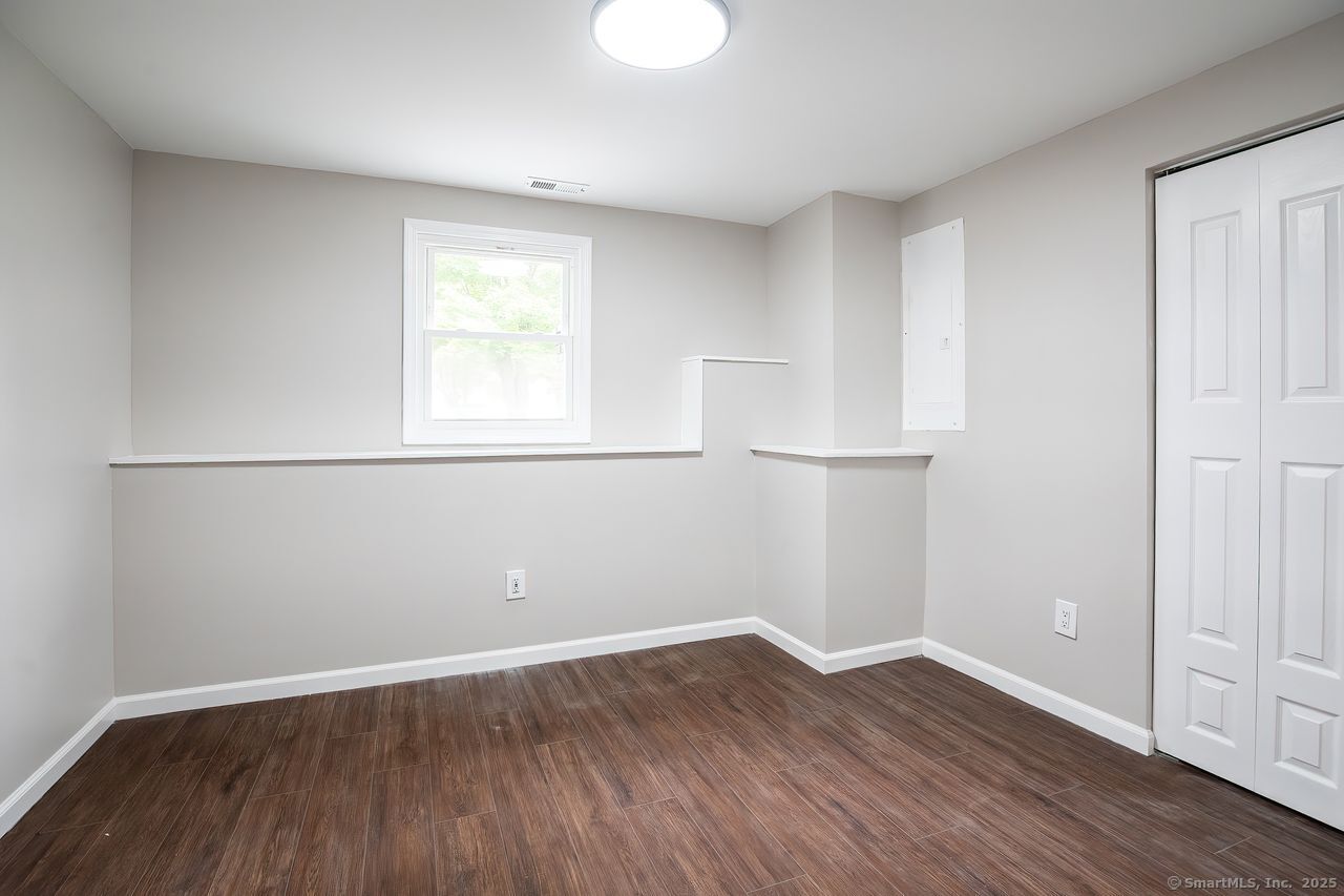 Monroe, Connecticut, 06468, United States, 5 Bedrooms Bedrooms, ,3 BathroomsBathrooms,Residential,For Sale,1907452