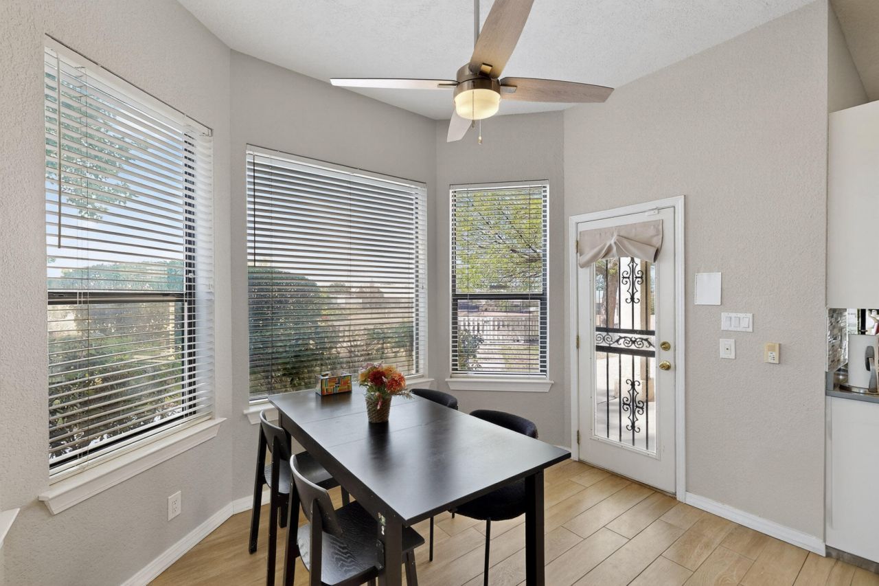 Albuquerque, New Mexico, 87122, United States, 5 Bedrooms Bedrooms, ,5 BathroomsBathrooms,Residential,For Sale,1933221