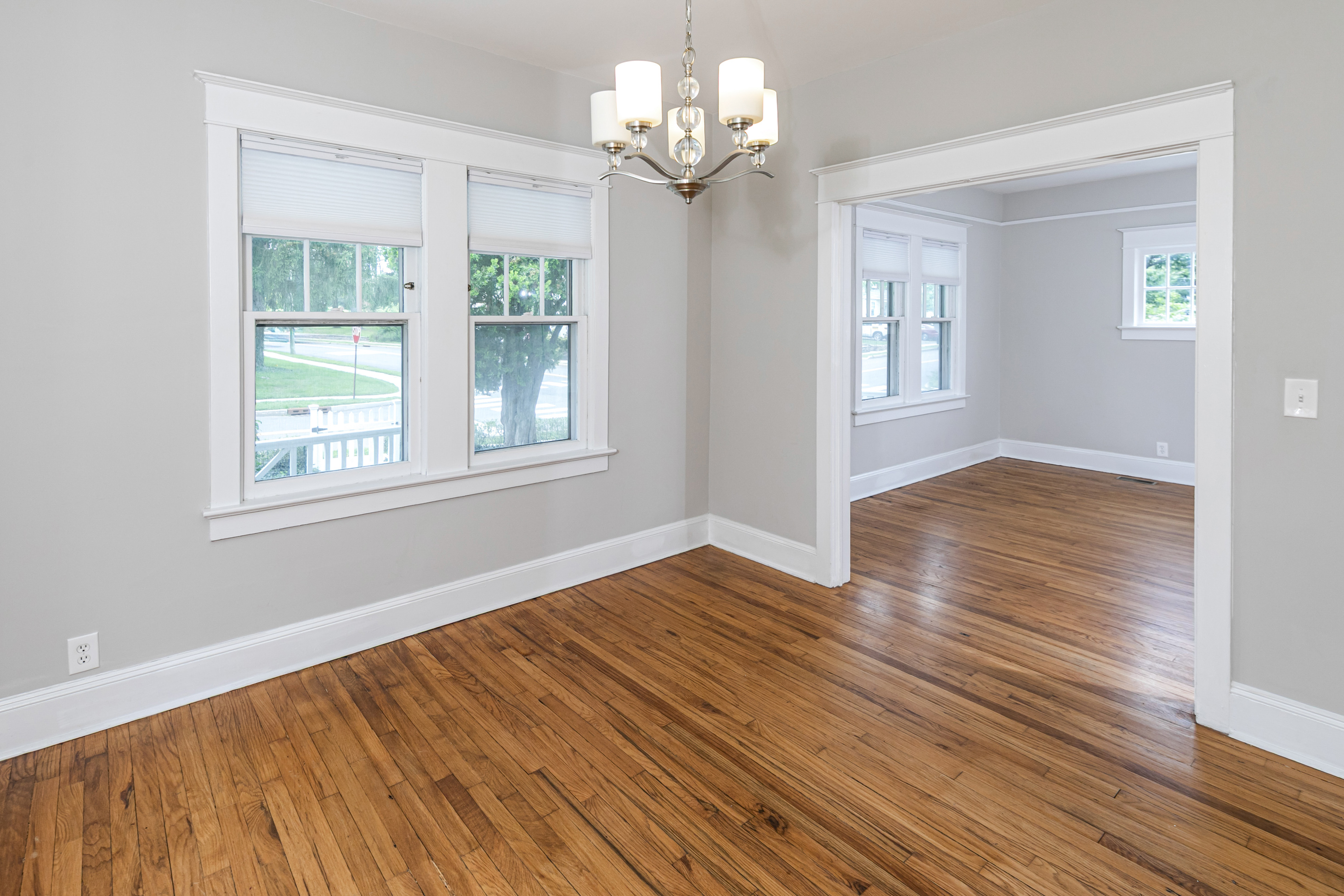  Pretty Porch, Polished Wood Floors, Prime Princeton Location - 物件實景