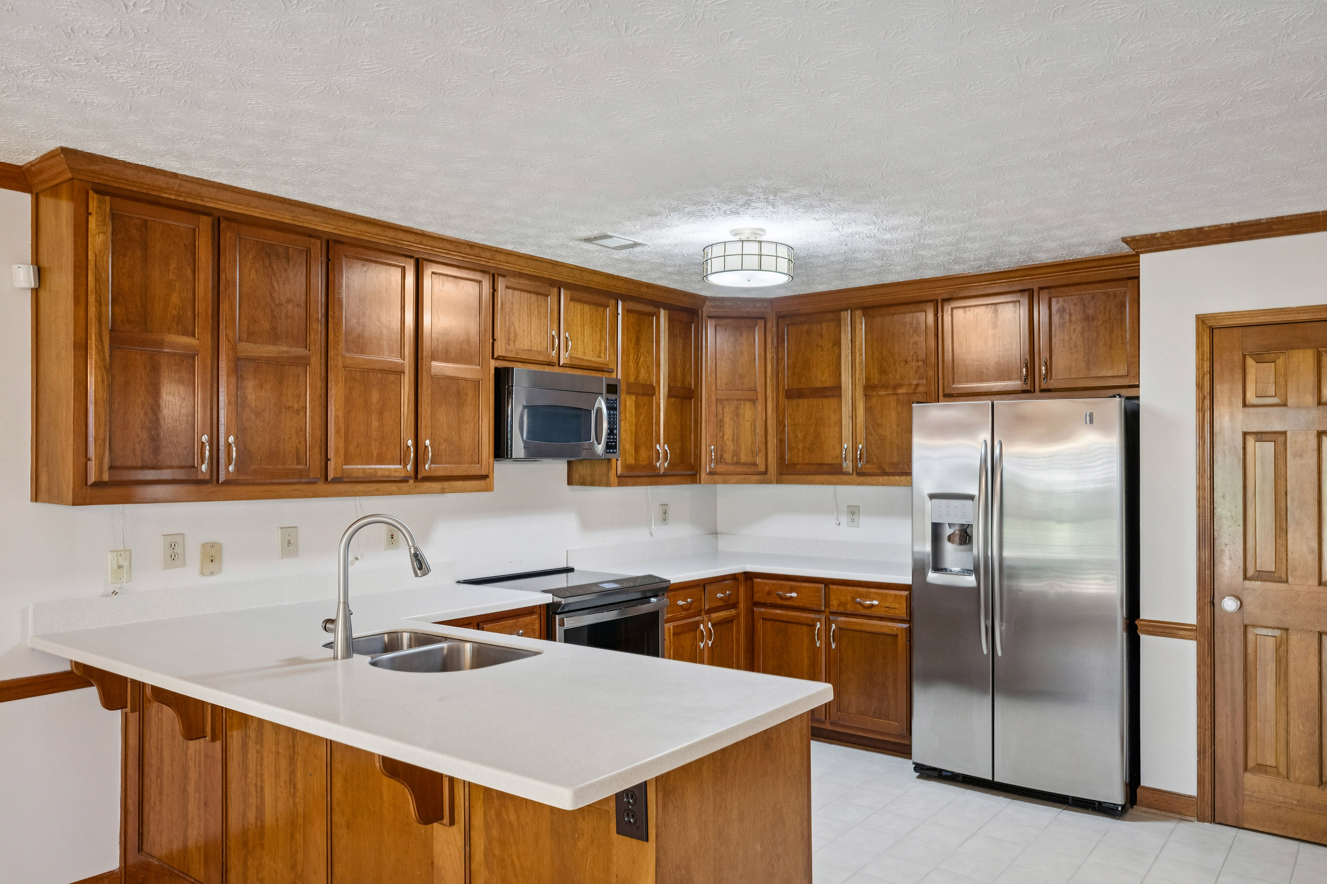  Beautifully Maintained Brick Home on Quiet Cul-de-sac Near Downtown Roswell - 物件實景