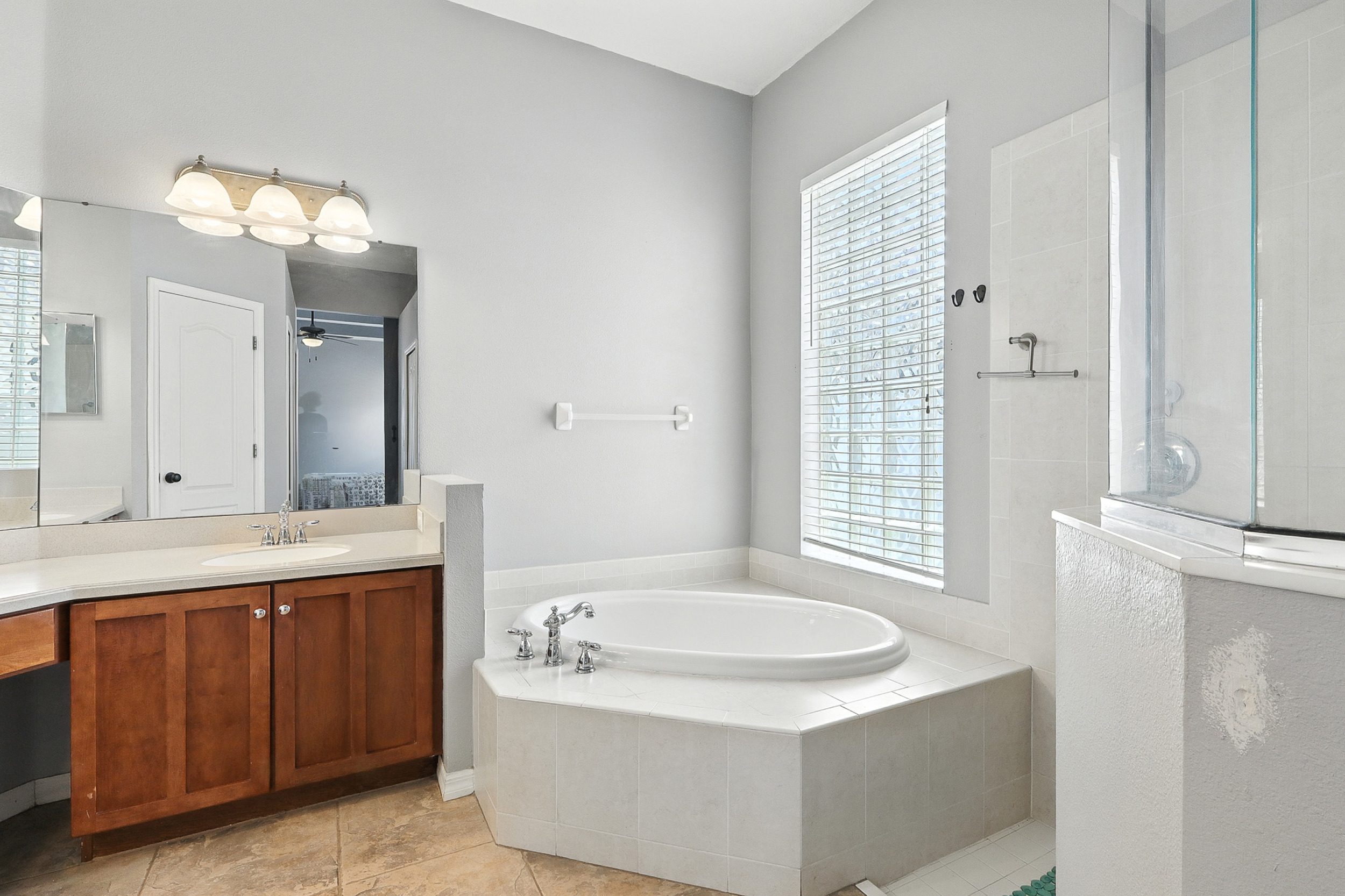 LUTZ, Florida, 33558, United States, 3 Bedrooms Bedrooms, ,2 BathroomsBathrooms,Residential,For Sale,1981112