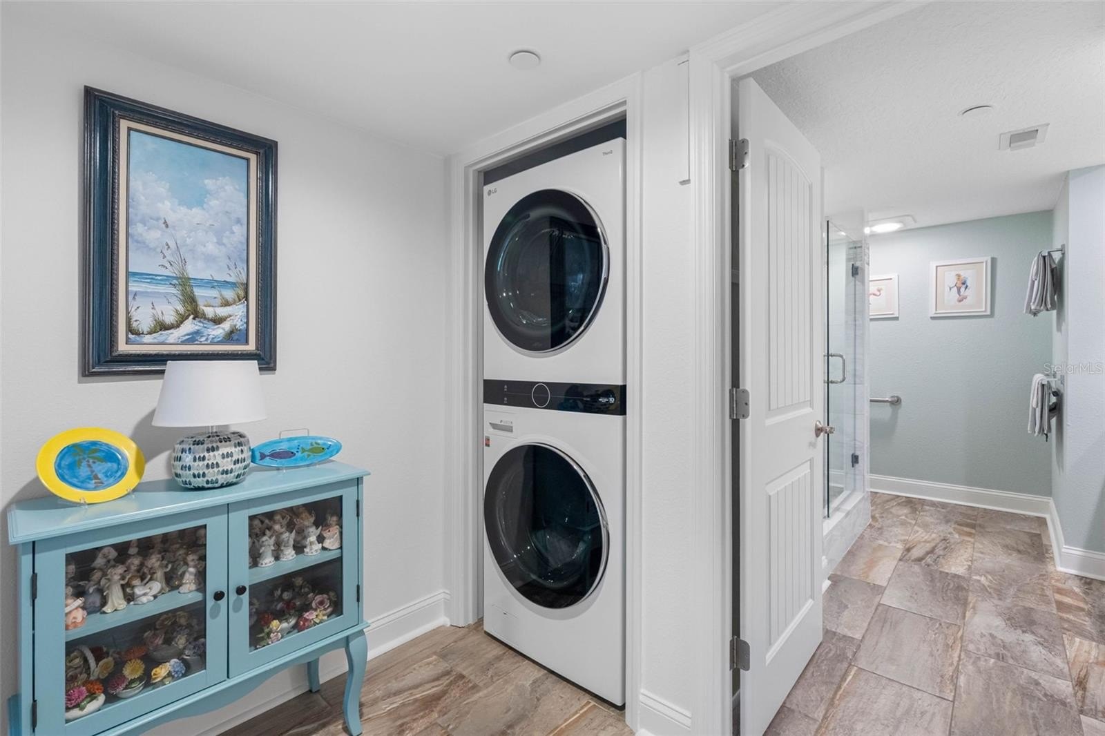 CLEARWATER BEACH, Florida, 33767, United States, 2 Bedrooms Bedrooms, ,2 BathroomsBathrooms,Residential,For Sale,2005521