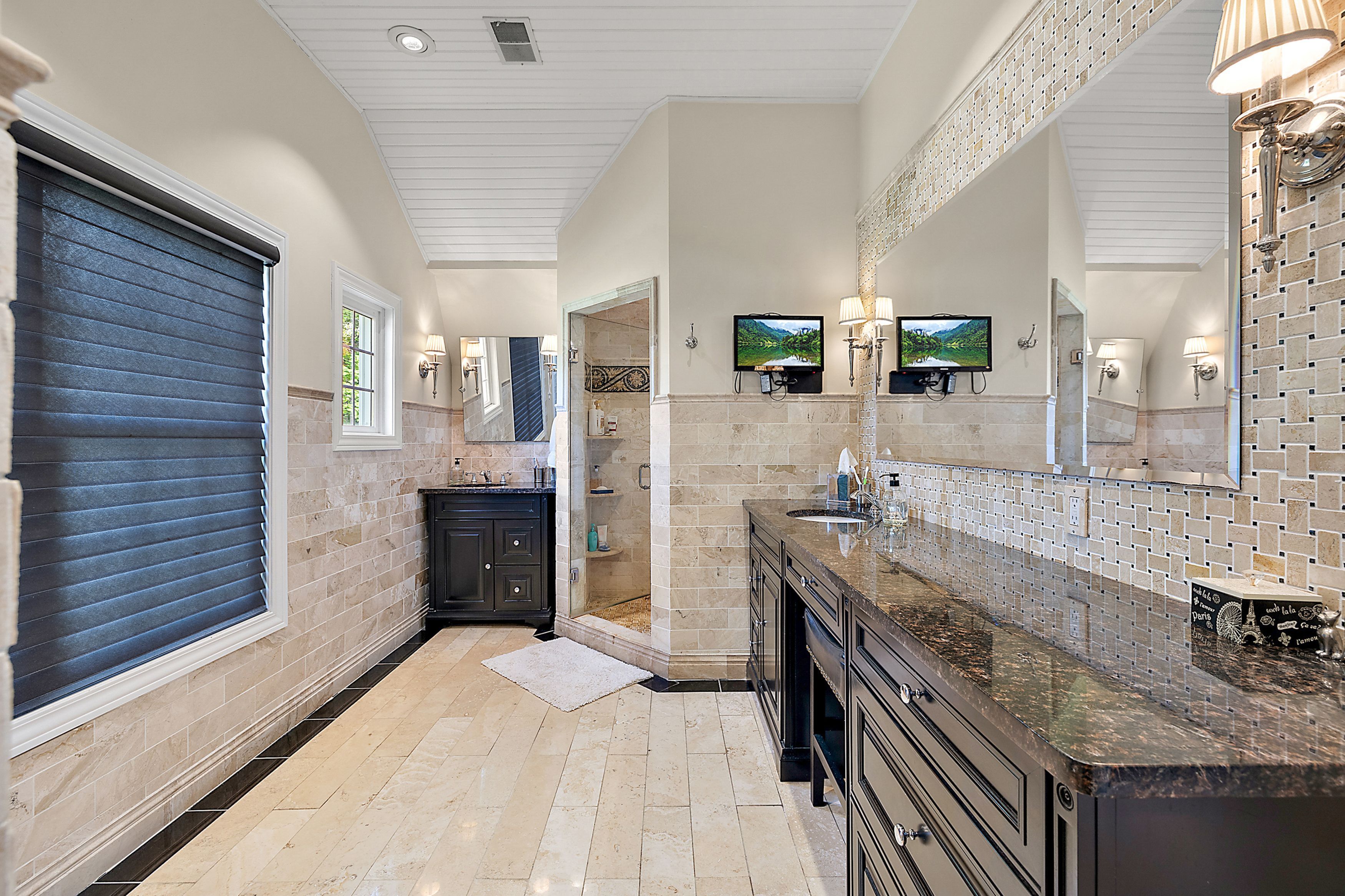 Lapeer, Michigan, 48446, United States, 3 Bedrooms Bedrooms, ,3 BathroomsBathrooms,Residential,For Sale,1807145