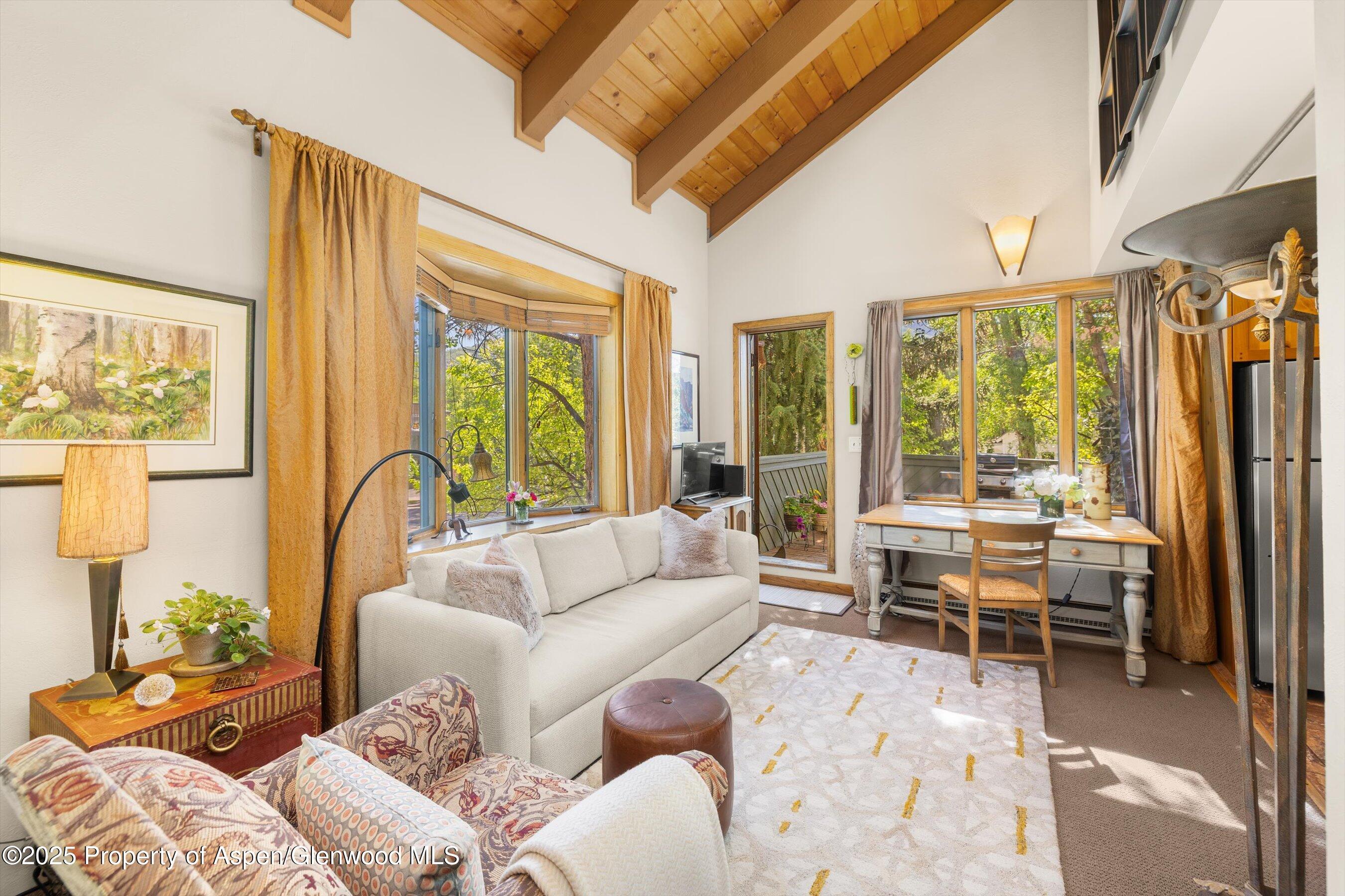 Aspen, Colorado, 81611, United States, 2 Bedrooms Bedrooms, ,2 BathroomsBathrooms,Residential,For Sale,1867403