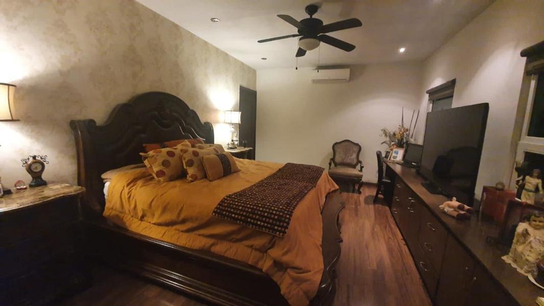 Olinala, San Pedro Garza García, Nuevo León, 66290, Mexico, 3 Bedrooms Bedrooms, ,5 BathroomsBathrooms,Residential,For Sale,Olinala,1618664