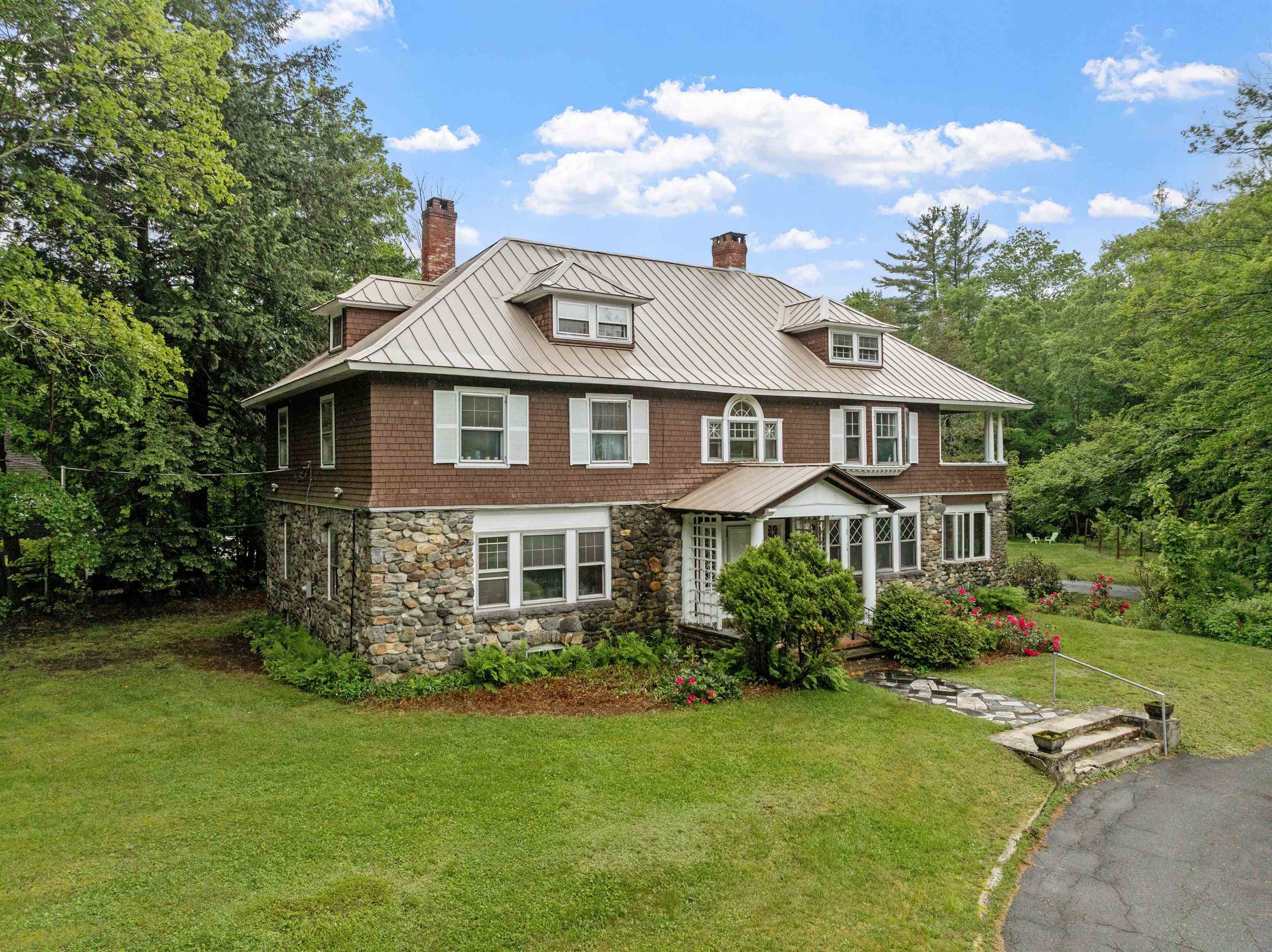 Claremont, New Hampshire, 03743, United States, 7 Bedrooms Bedrooms, ,2 BathroomsBathrooms,Residential,For Sale,1846493