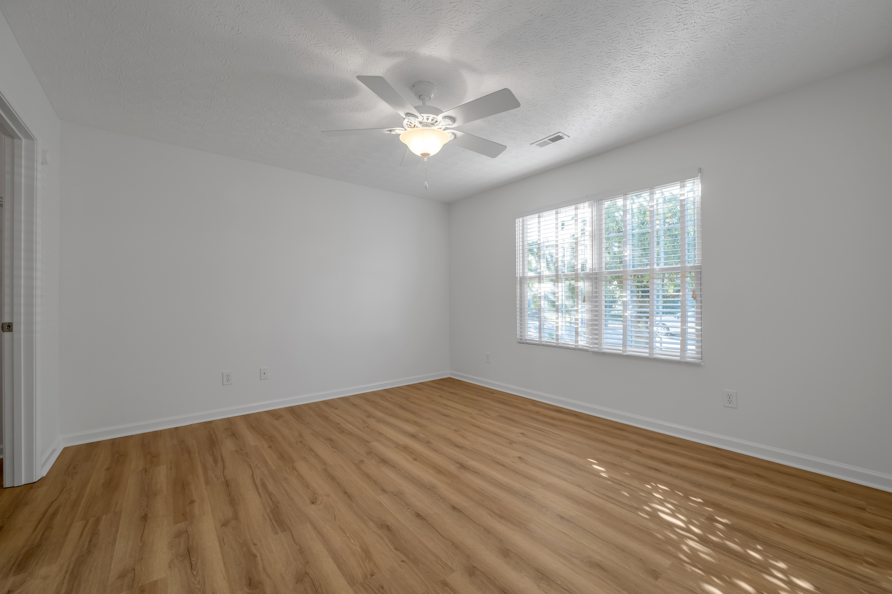  1037 Lemon Rue Way - 物件實景