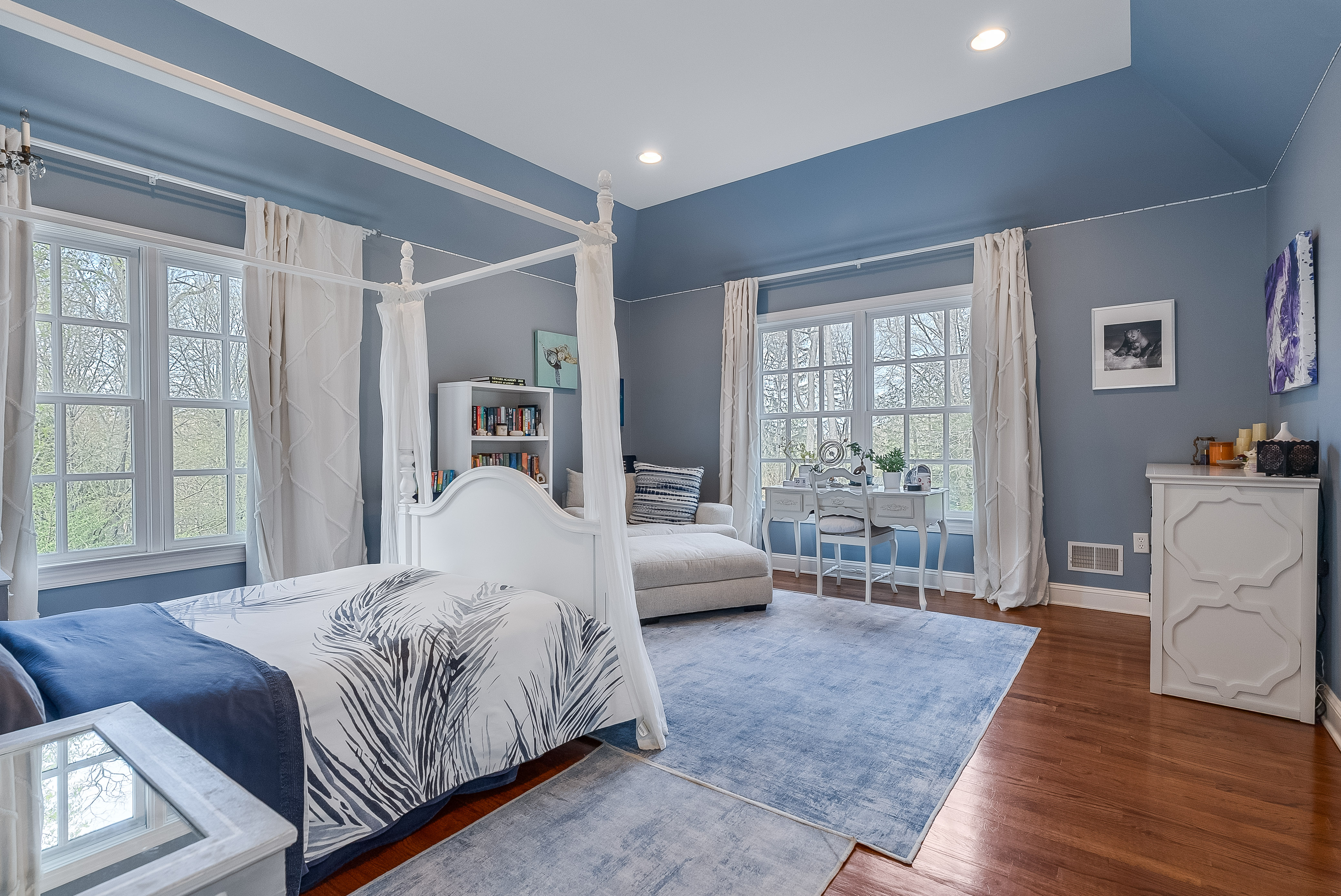  Georgian Colonial Home Set on Three Plus Acres - 物件實景