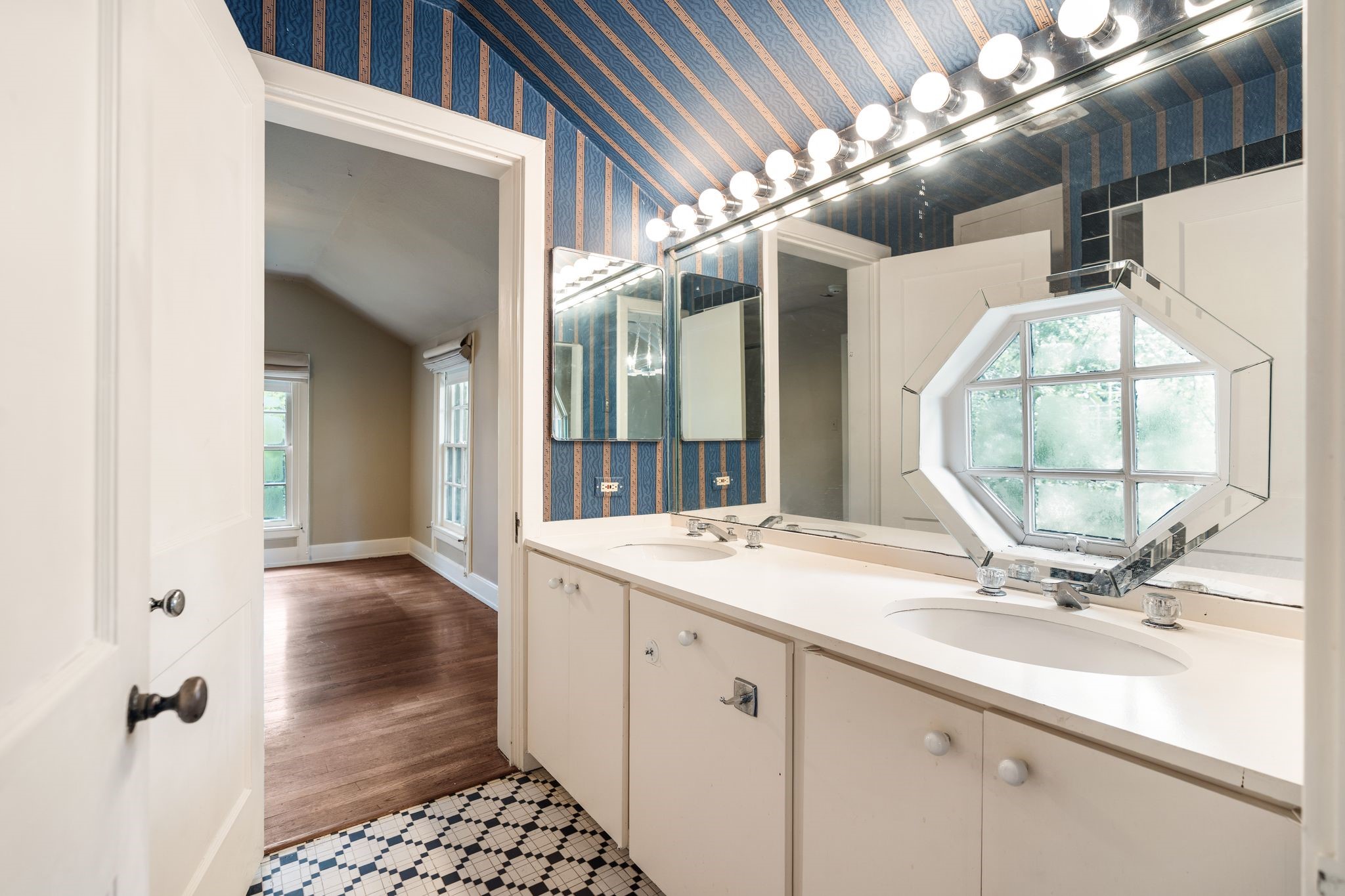  1604 Kirby Drive - 物件實景