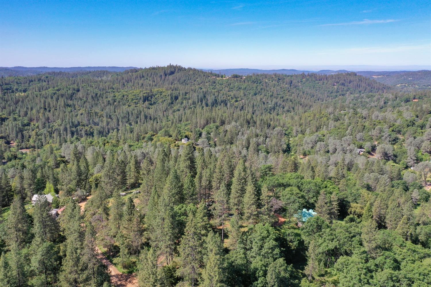 Grass Valley, California, 95949, United States, 3 Bedrooms Bedrooms, ,3 BathroomsBathrooms,Residential,For Sale,1842602
