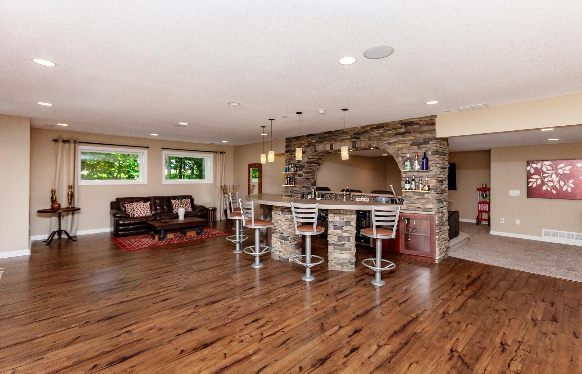 Polk City, Iowa, 50226, United States, 5 Bedrooms Bedrooms, ,5 BathroomsBathrooms,Residential,For Sale,1915594