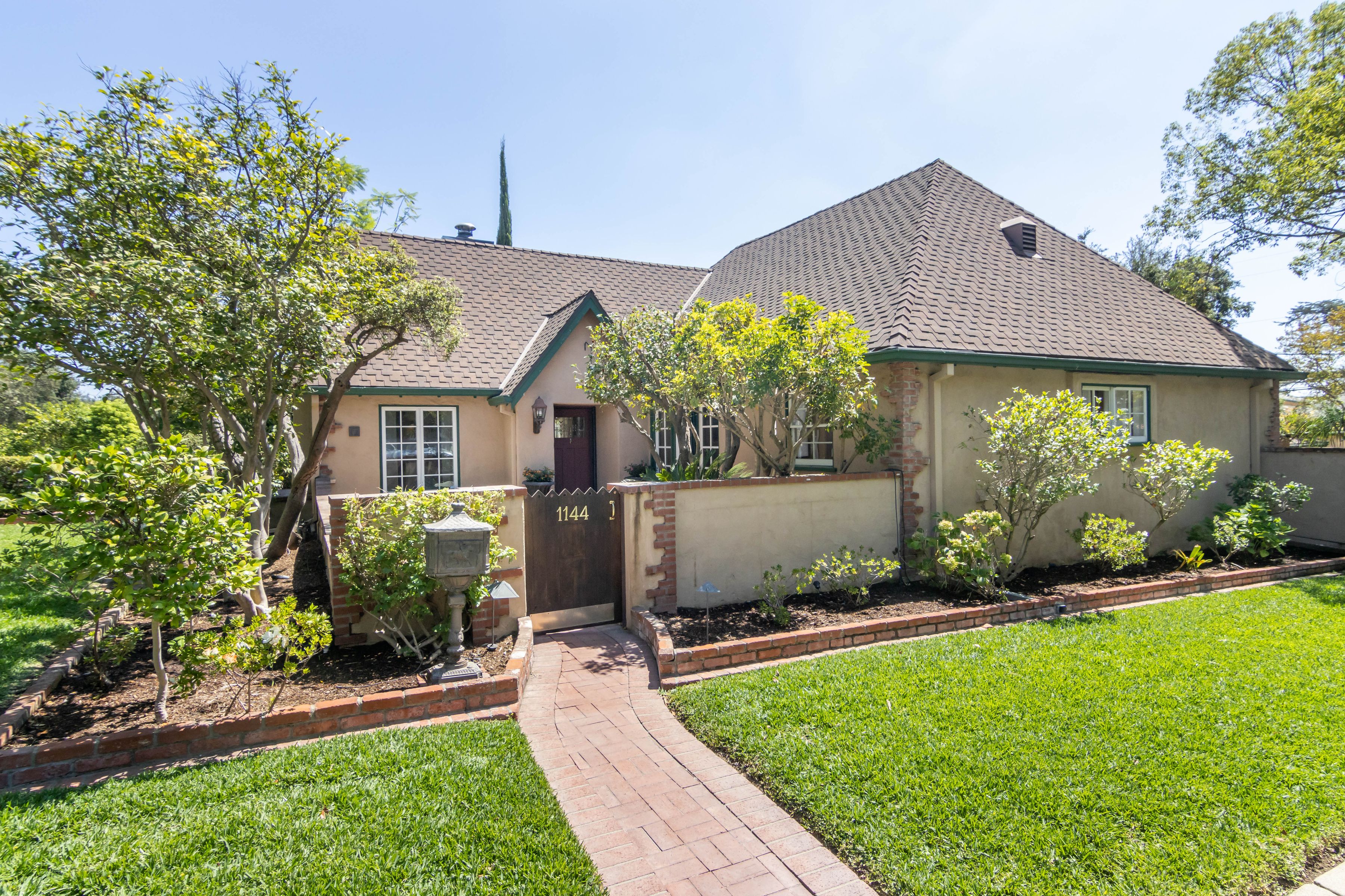  Charming 1929 English Revival on a Premier Pasadena Corner Lot - 物件實景
