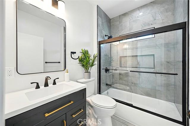Paramount, California, 90723, United States, ,Residential,For Sale,1936983