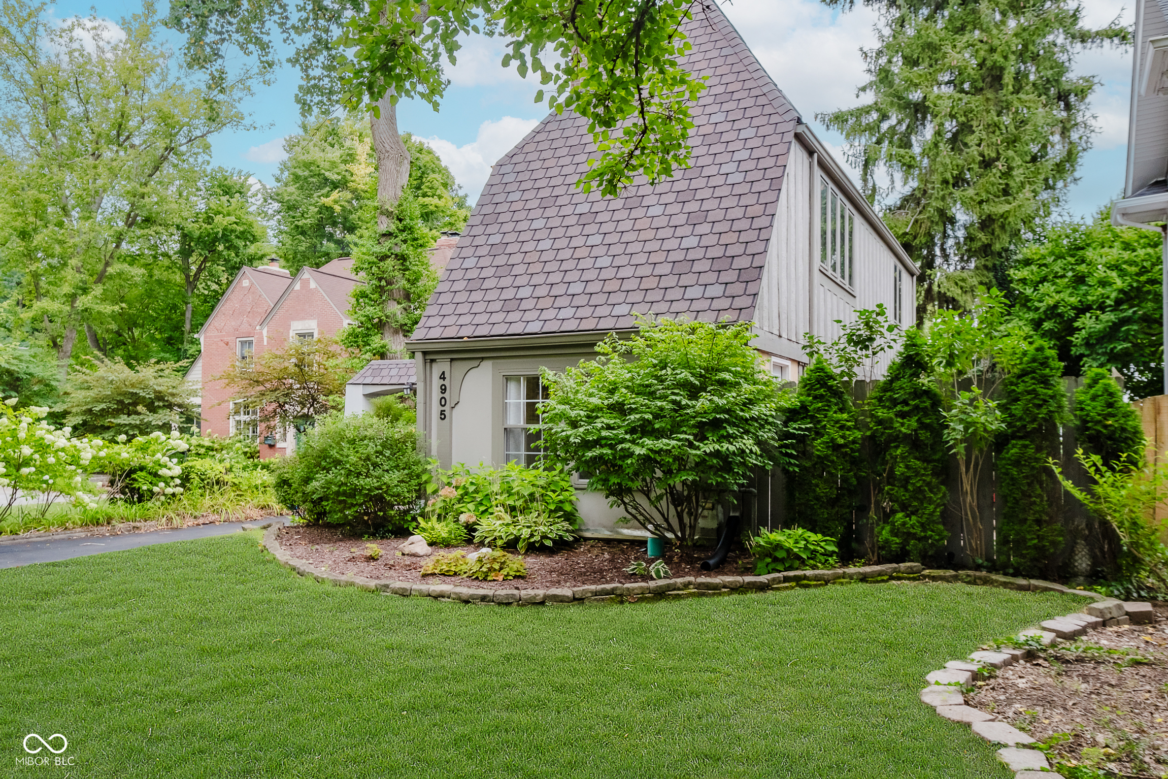 Indianapolis, Indiana, 46208, United States, 4 Bedrooms Bedrooms, ,4 BathroomsBathrooms,Residential,For Sale,1979379