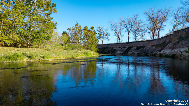 Kingsbury, Texas, 78638, United States, ,3 BathroomsBathrooms,Residential,For Sale,2005147