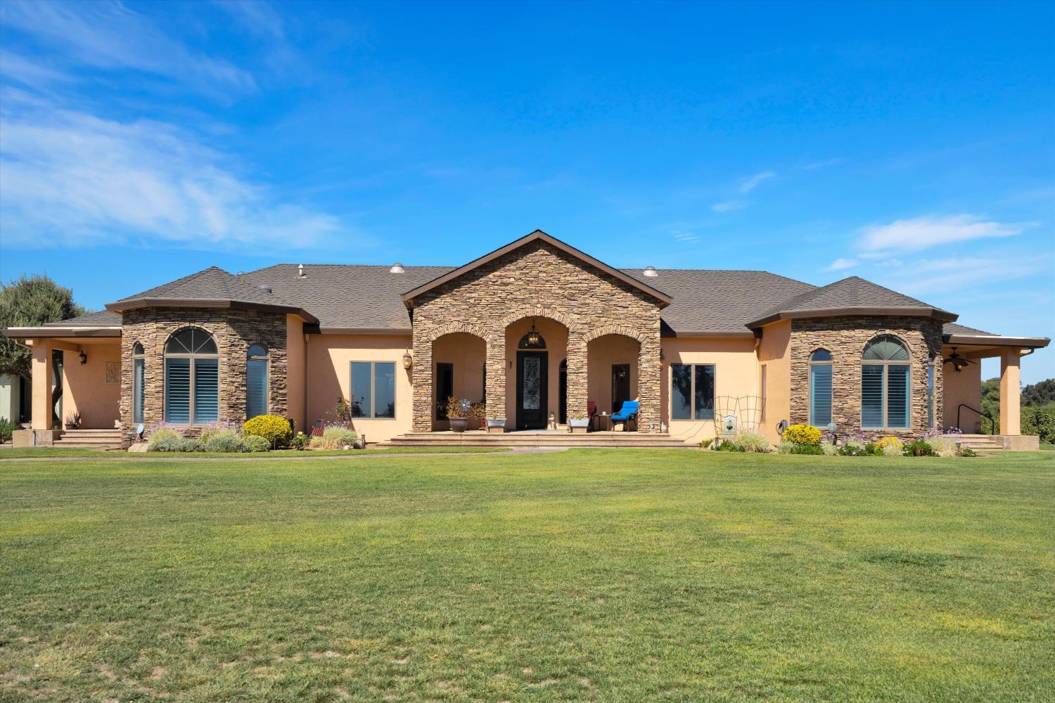 Stevinson, California, 95374, United States, 4 Bedrooms Bedrooms, ,3 BathroomsBathrooms,Residential,For Sale,2000043