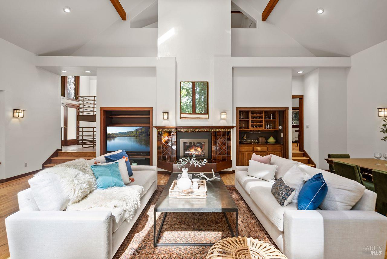 Woodacre, California, 94973, United States, 5 Bedrooms Bedrooms, ,3 BathroomsBathrooms,Residential,For Sale,1838533