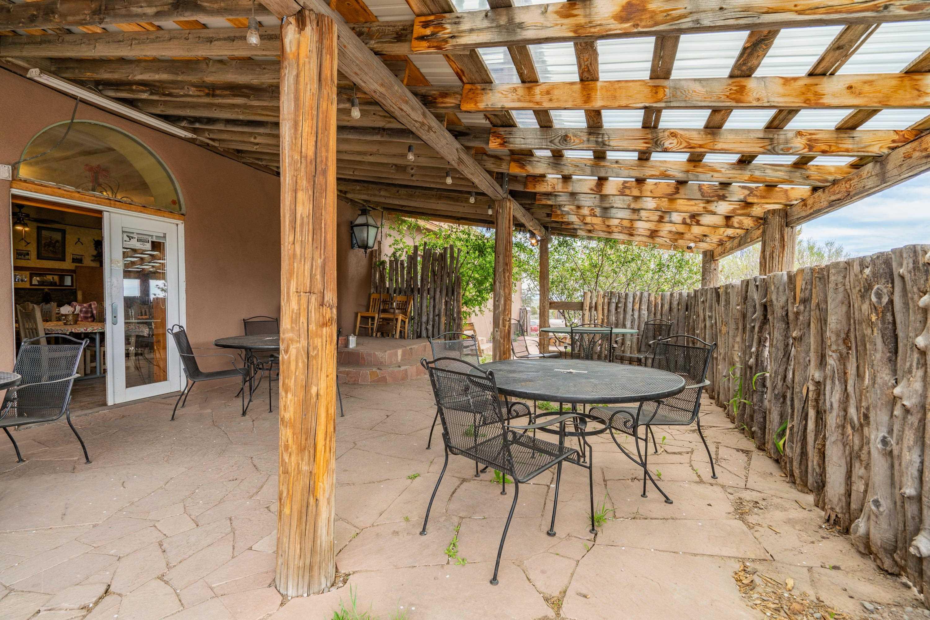 Tres Piedras, New Mexico, 87577, United States, 4 Bedrooms Bedrooms, ,7 BathroomsBathrooms,Residential,For Sale,1849608