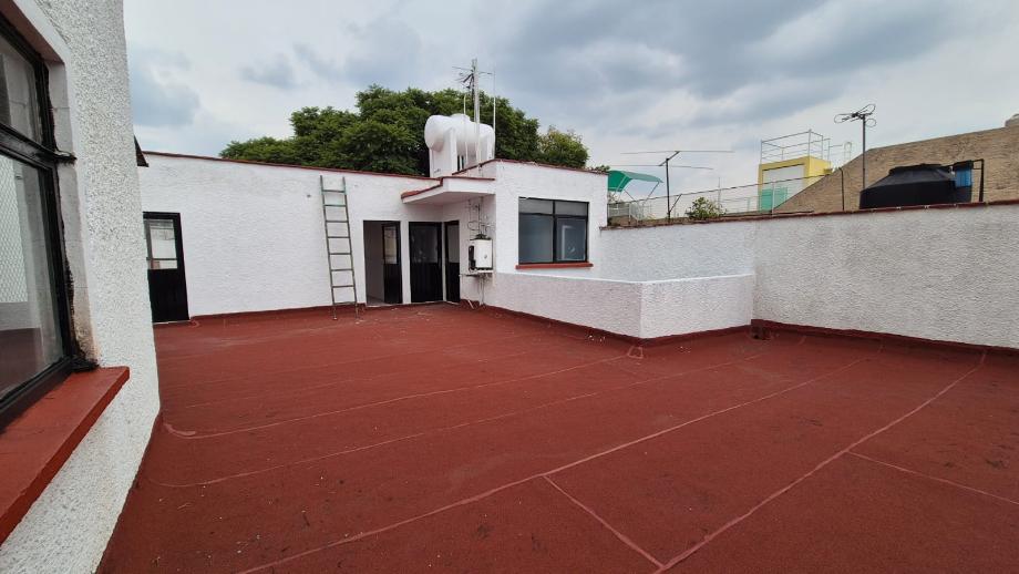 Iztacalco, Ciudad de México, 08200, Mexico, 9 Bedrooms Bedrooms, ,3 BathroomsBathrooms,Residential,For Sale,1918570