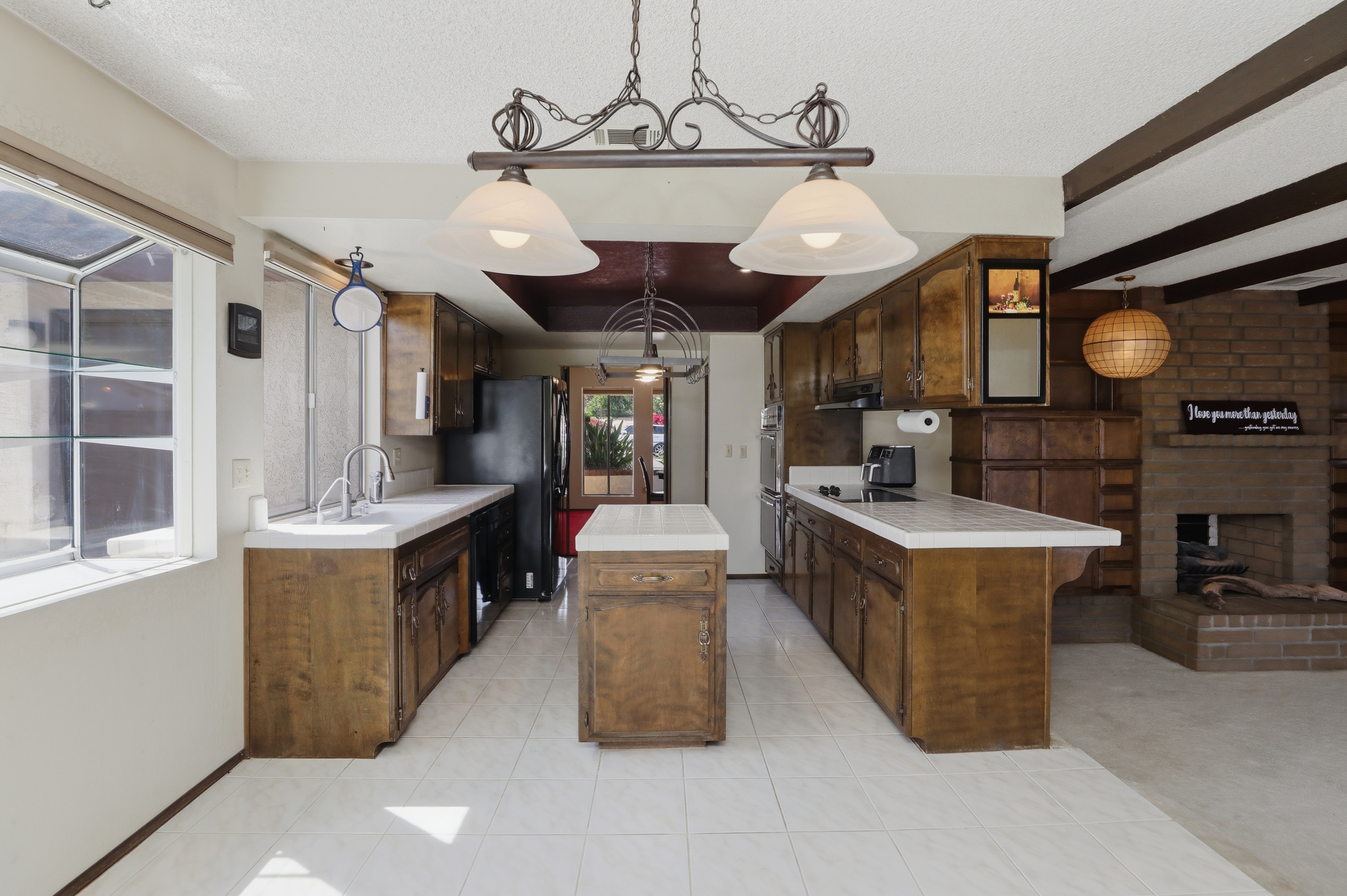  17652 Calle Del Corral, Riverside, CA 92504 - 物件實景