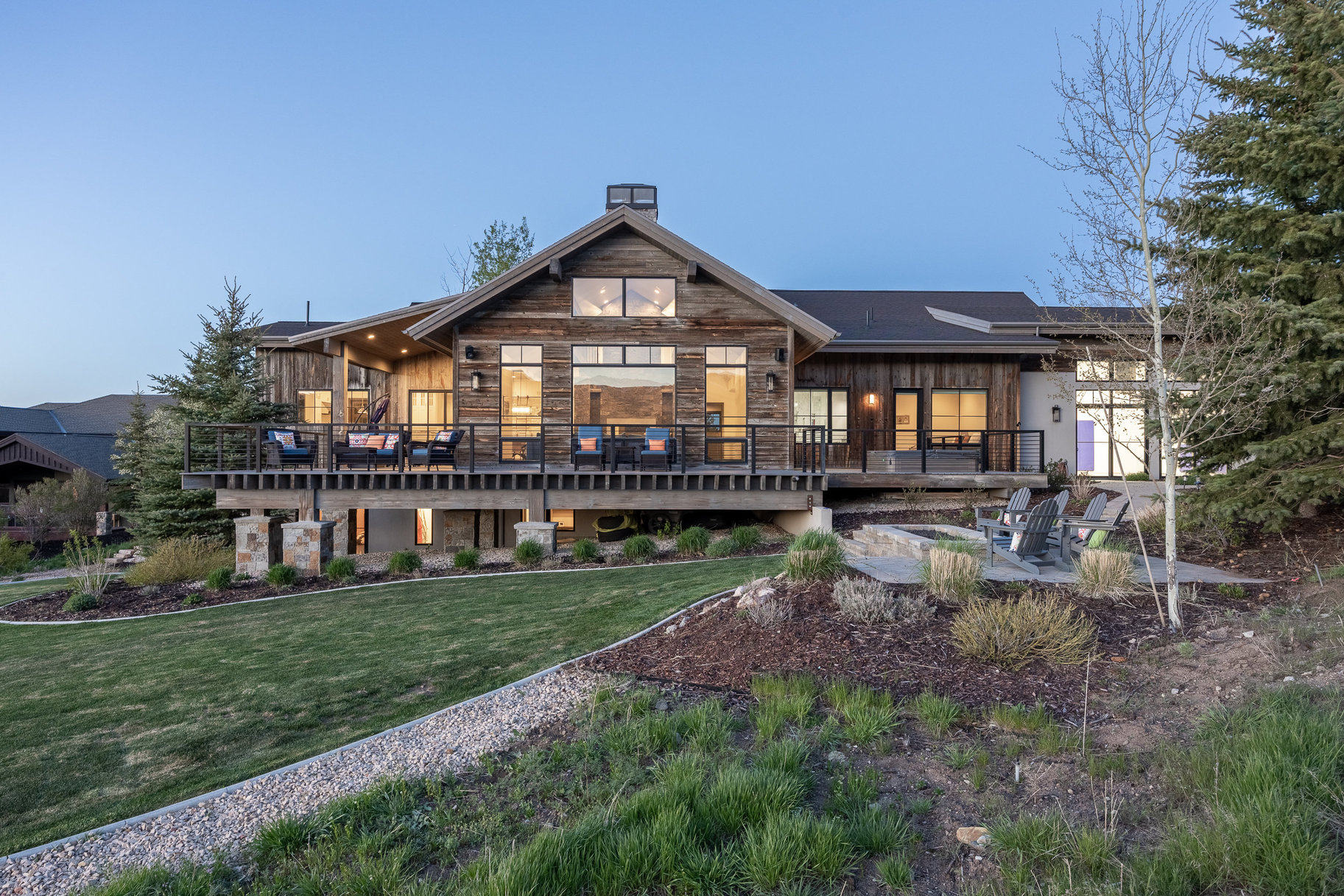  Framed by Panoramic Mountain Views with Access to Round Valley