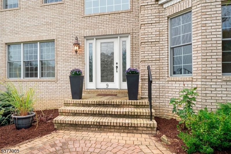 Newton Town, New Jersey, 07860, United States, 4 Bedrooms Bedrooms, ,3 BathroomsBathrooms,Residential,For Sale,1985191