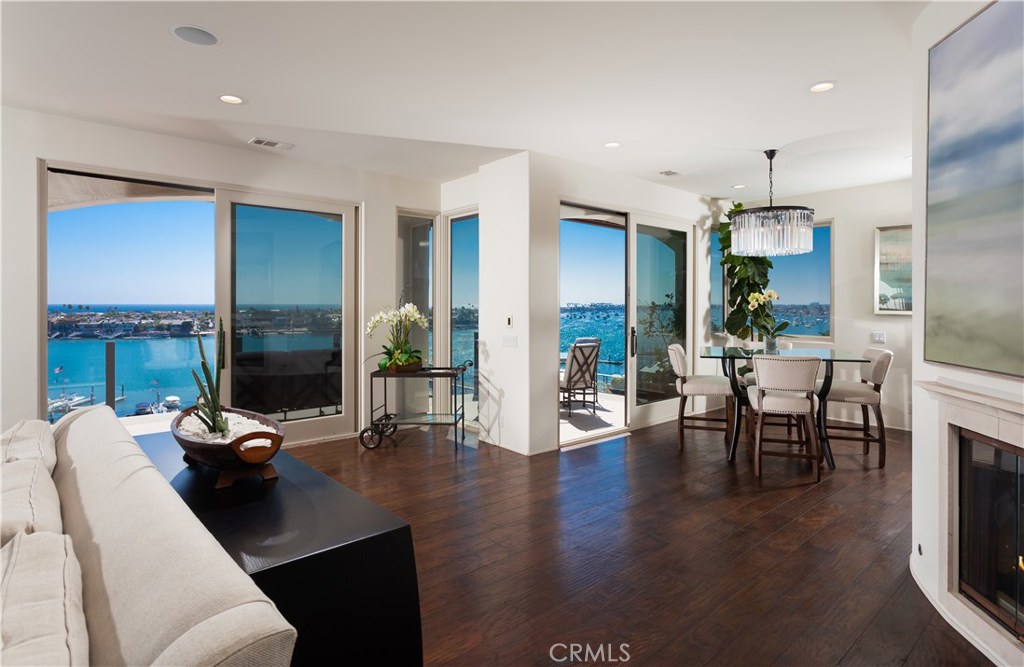 Corona del Mar, California, 92625, United States, 4 Bedrooms Bedrooms, ,4 BathroomsBathrooms,Residential,For Sale,1874360