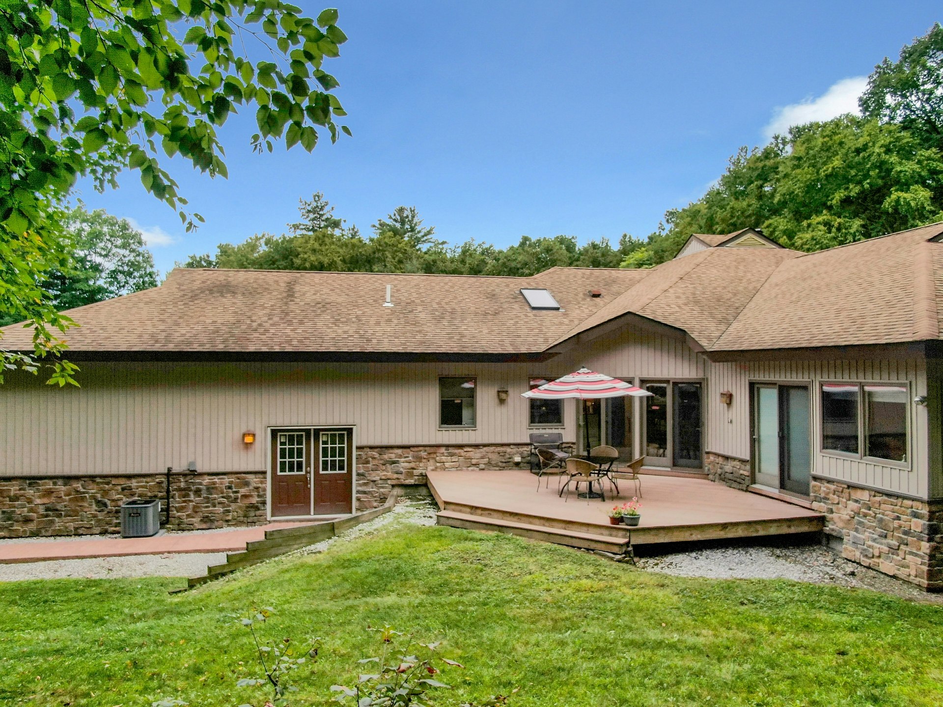  Extraordinary Custom Home - 物件實景