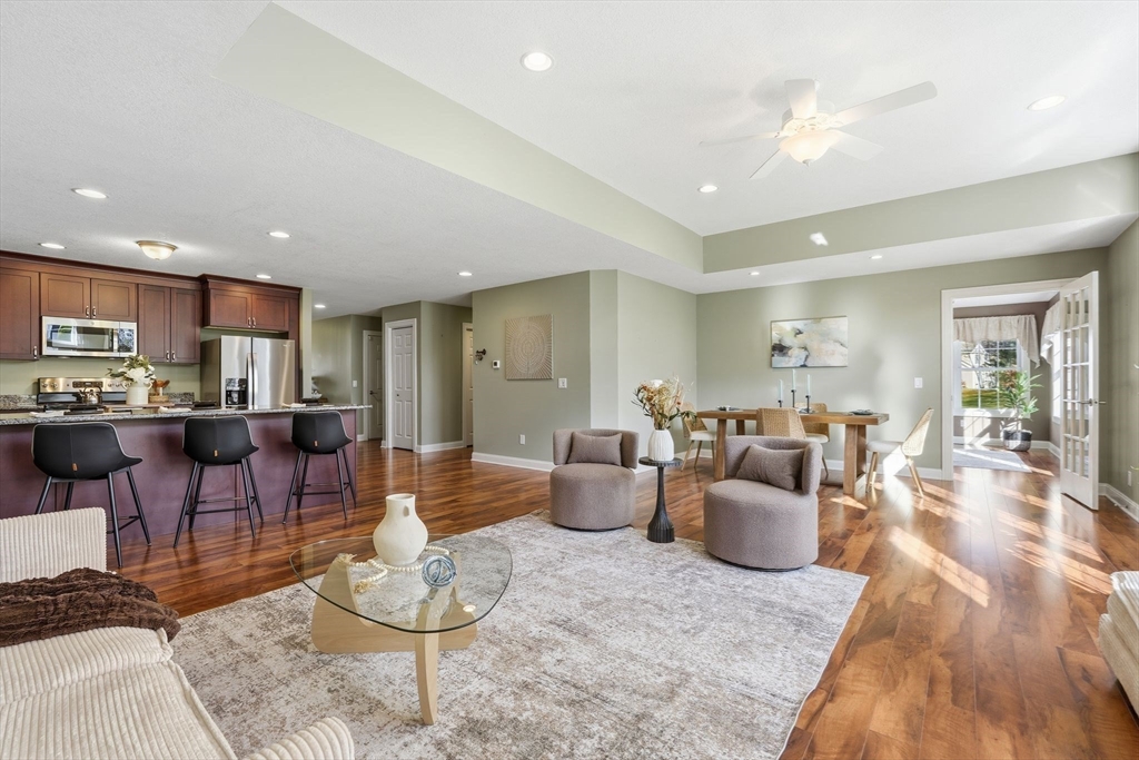 Wilbraham, Massachusetts, 01095, United States, 2 Bedrooms Bedrooms, ,2 BathroomsBathrooms,Residential,For Sale,1995815