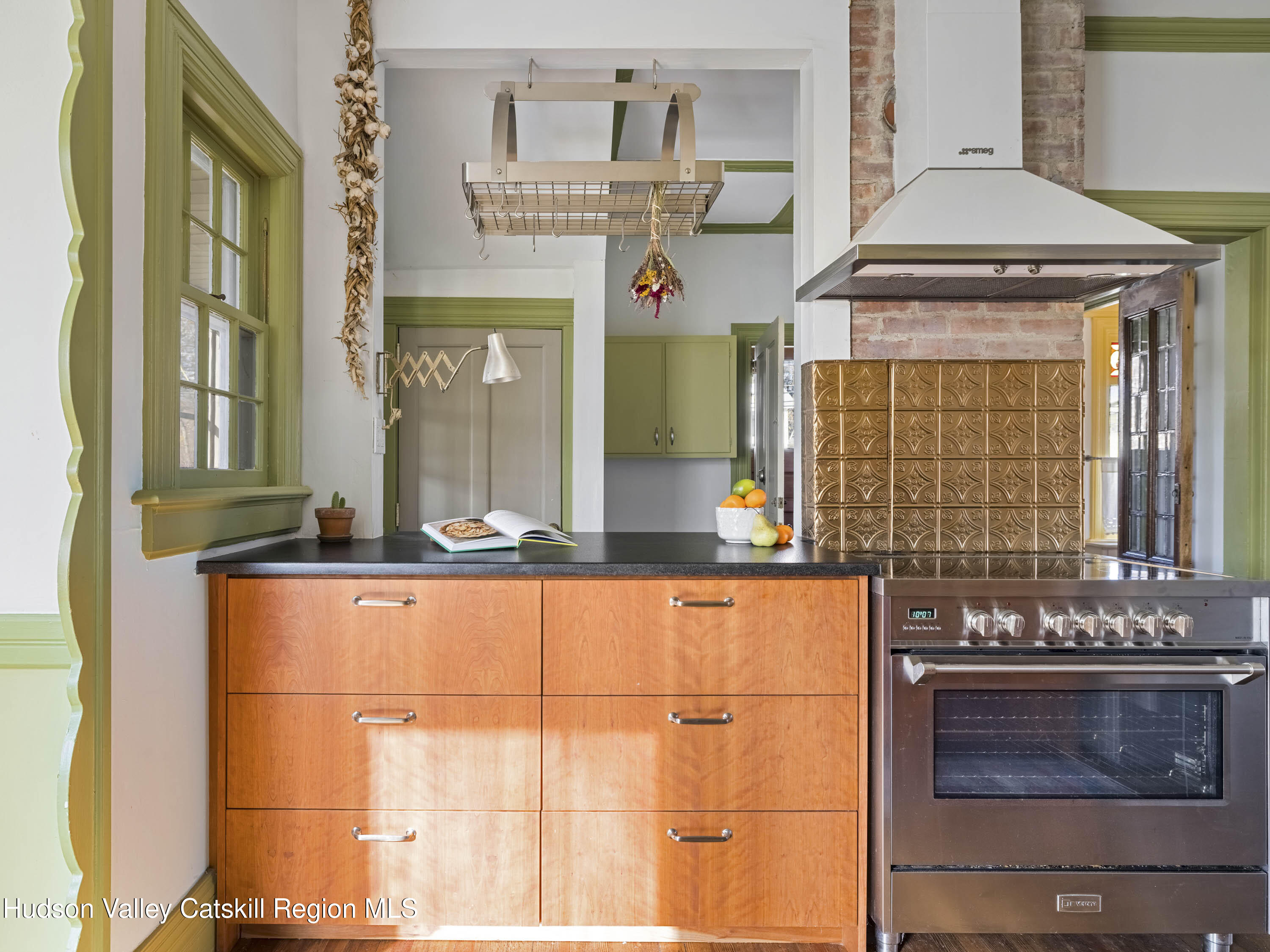 Red Hook, New York, 12571, United States, 4 Bedrooms Bedrooms, ,3 BathroomsBathrooms,Residential,For Sale,2000518