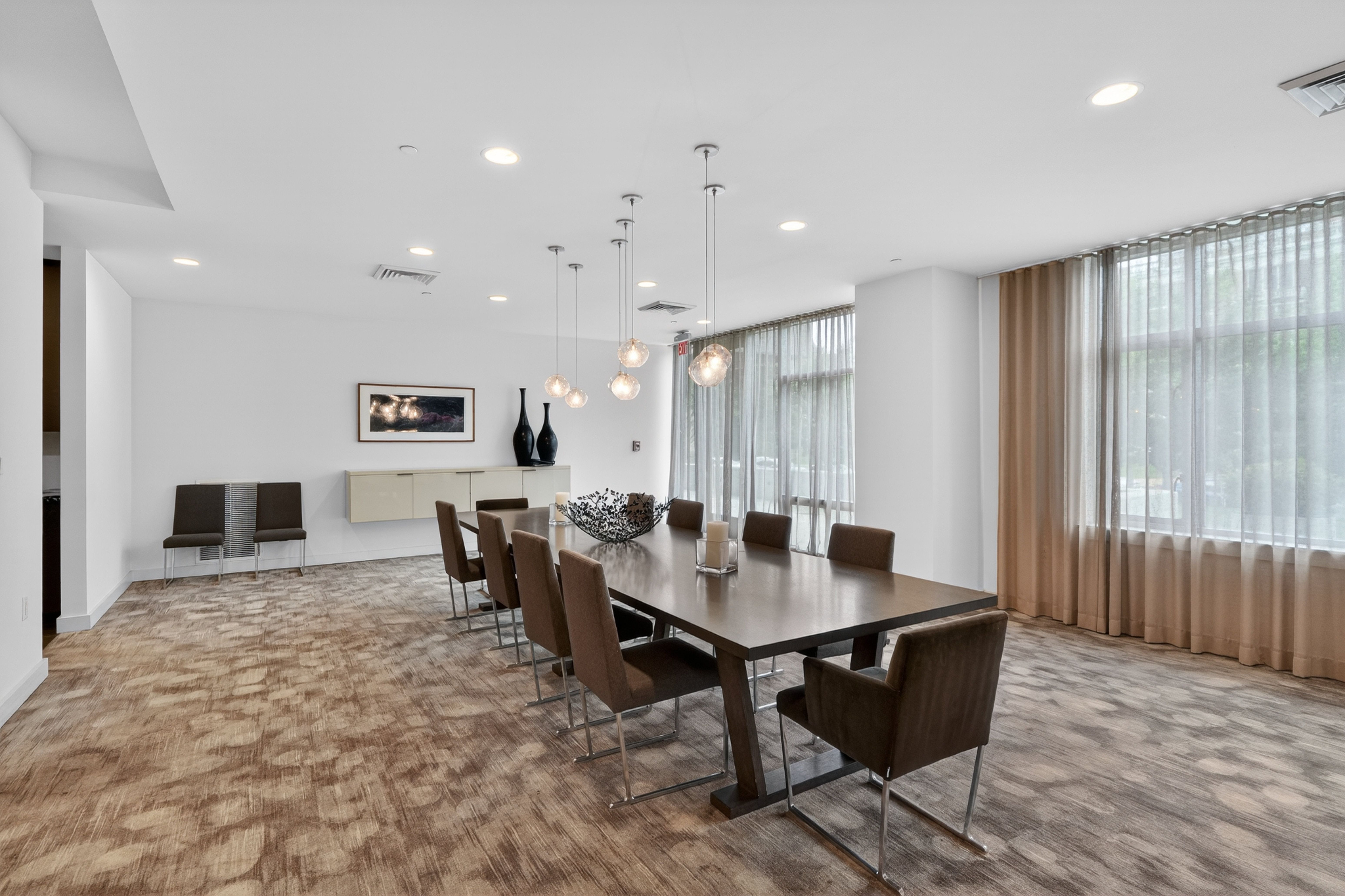  Luxury Sky-High Living in the Heart of Central West End - 物件實景
