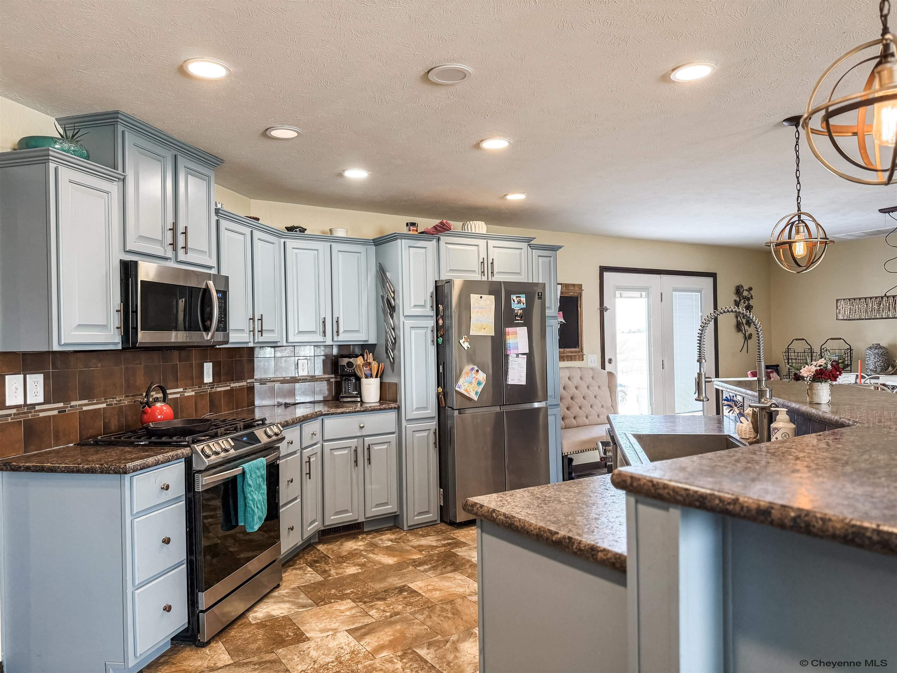 Cheyenne, Wyoming, 82009, United States, 3 Bedrooms Bedrooms, ,2 BathroomsBathrooms,Residential,For Sale,1940836
