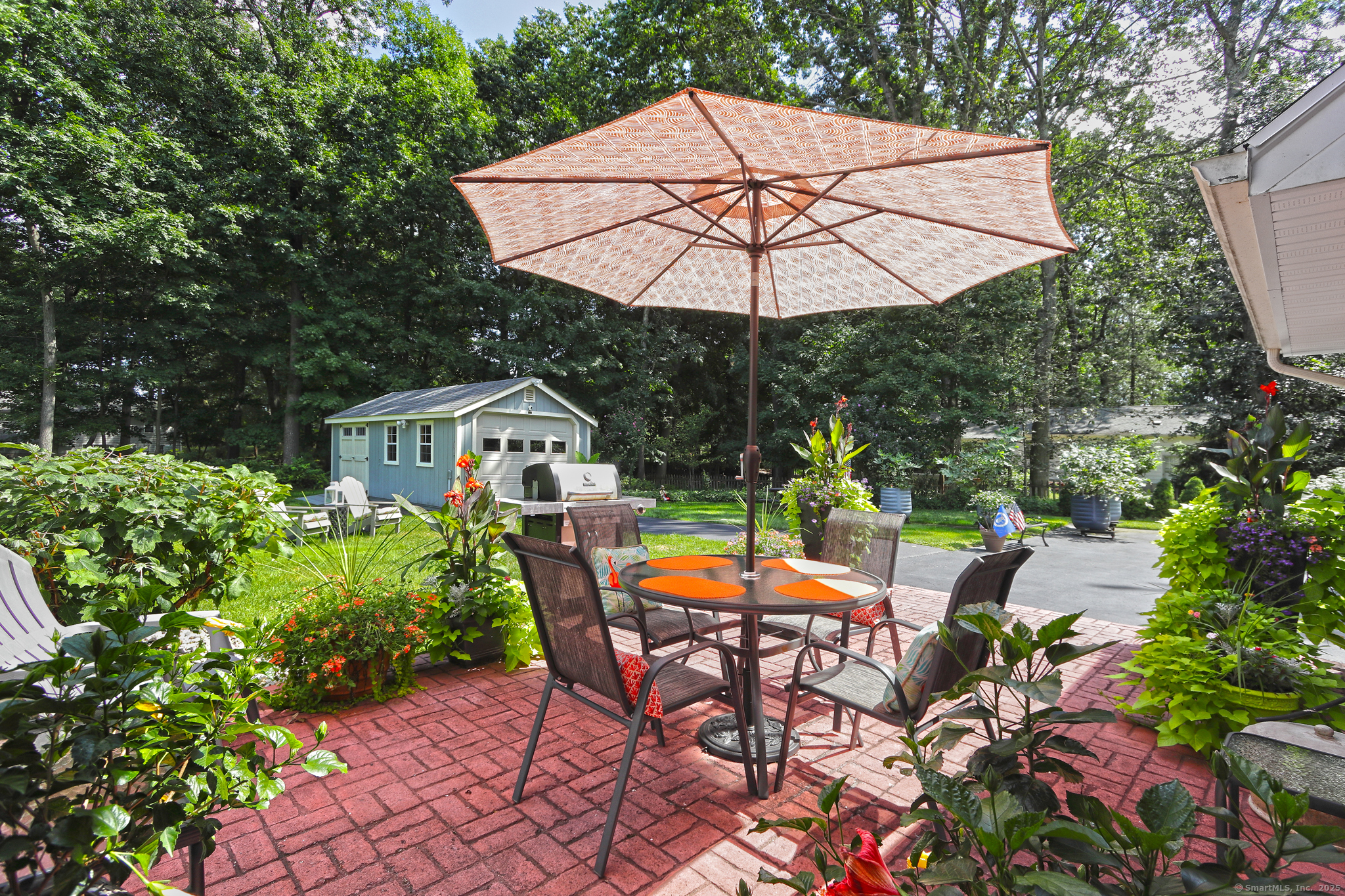 Orange, Connecticut, 06477, United States, 3 Bedrooms Bedrooms, ,3 BathroomsBathrooms,Residential,For Sale,1911286