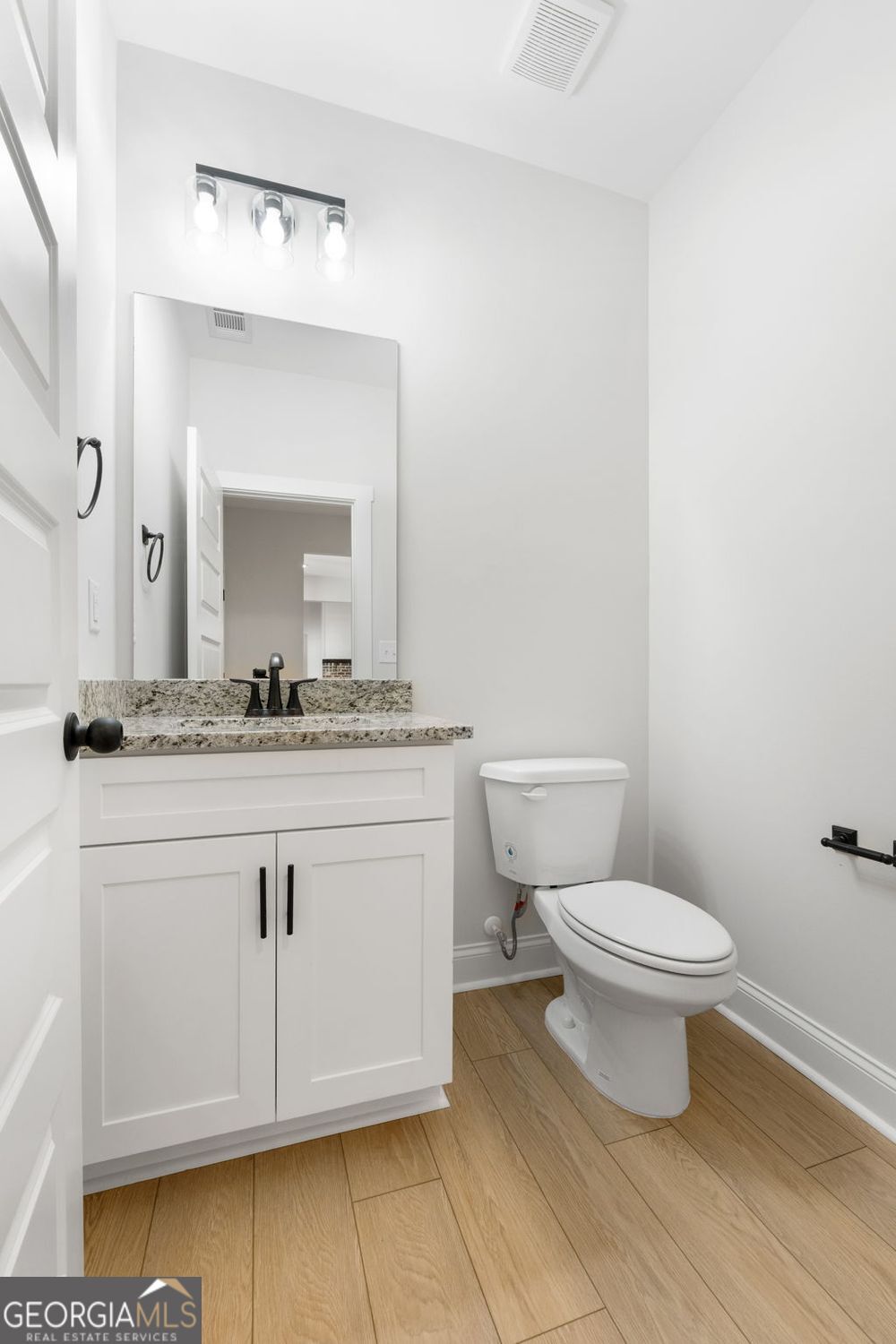 Forsyth, Georgia, 31029, United States, 4 Bedrooms Bedrooms, ,3 BathroomsBathrooms,Residential,For Sale,1922681