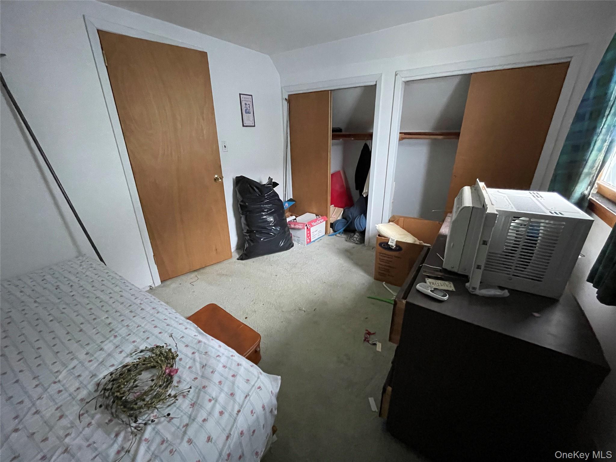 Seaford, New York, 11783, United States, 4 Bedrooms Bedrooms, ,2 BathroomsBathrooms,Residential,For Sale,2048192