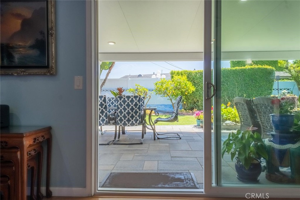 Huntington Beach, California, 92649, United States, 3 Bedrooms Bedrooms, ,2 BathroomsBathrooms,Residential,For Sale,2042860