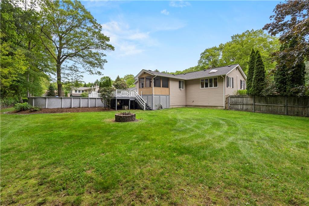 North Smithfield, Rhode Island, 02896, United States, 3 Bedrooms Bedrooms, ,3 BathroomsBathrooms,Residential,For Sale,1870589
