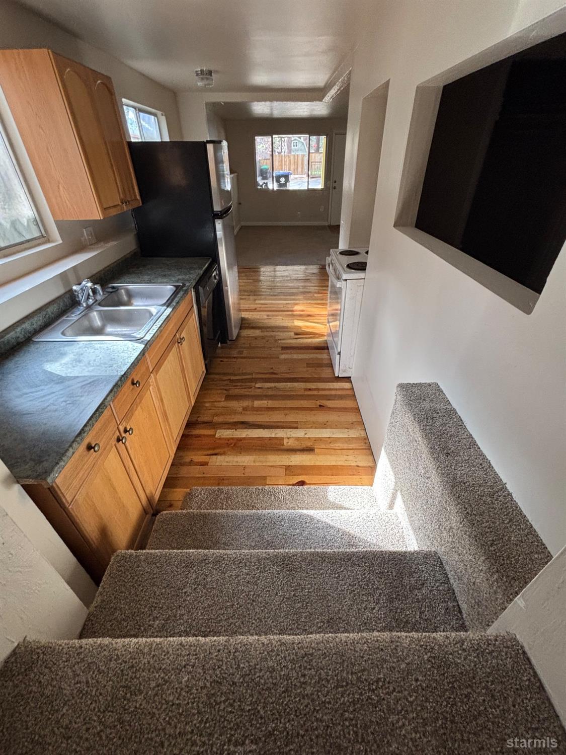 South Lake Tahoe, California, 96150, United States, 4 Bedrooms Bedrooms, ,3 BathroomsBathrooms,Residential,For Sale,1777899