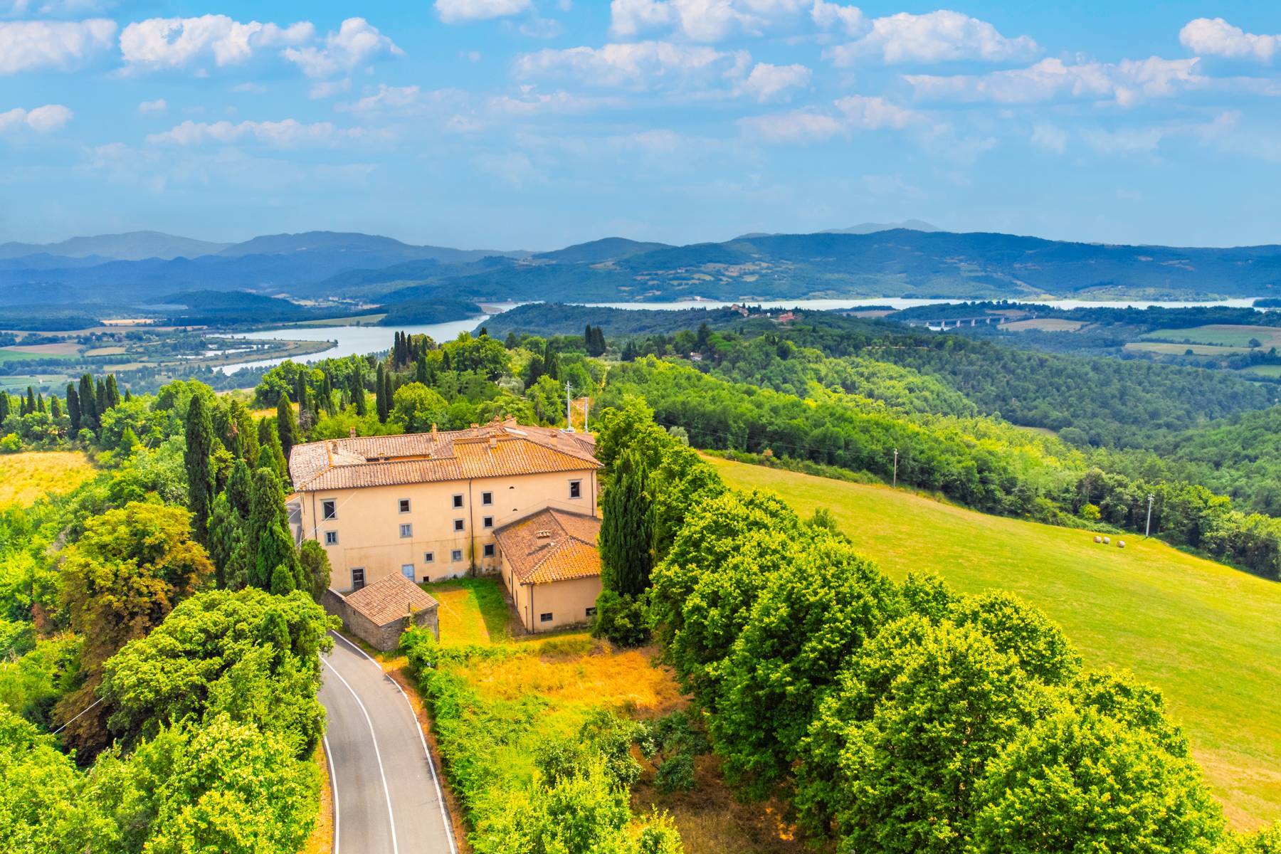 Barberino di Mugello, Firenze, 50031, IT, 35 Bedrooms Bedrooms, ,25 BathroomsBathrooms,Residential,For Sale,1926521
