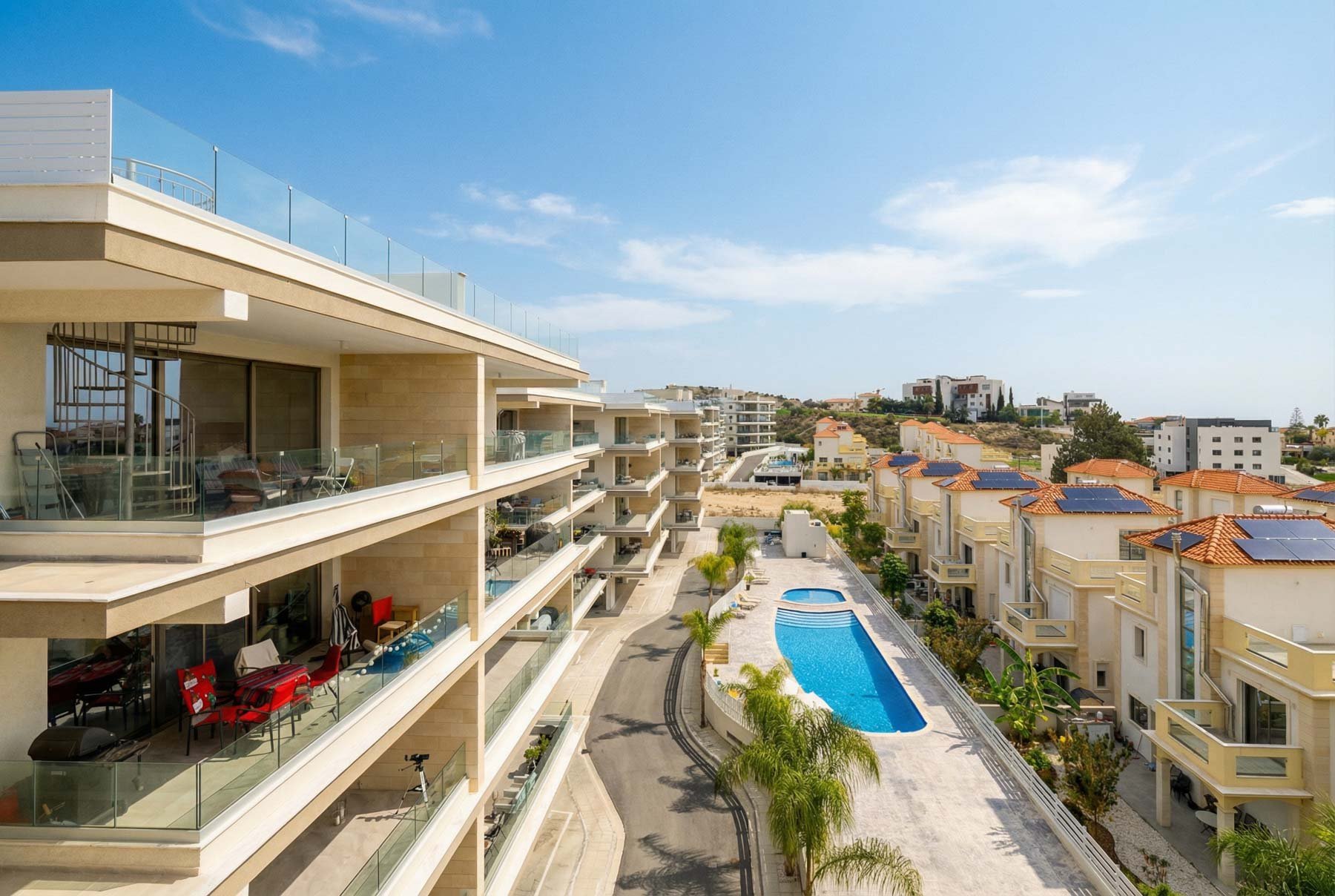  Three Bedroom Penthouse with Roof Terrace in Limassol - 物件實景