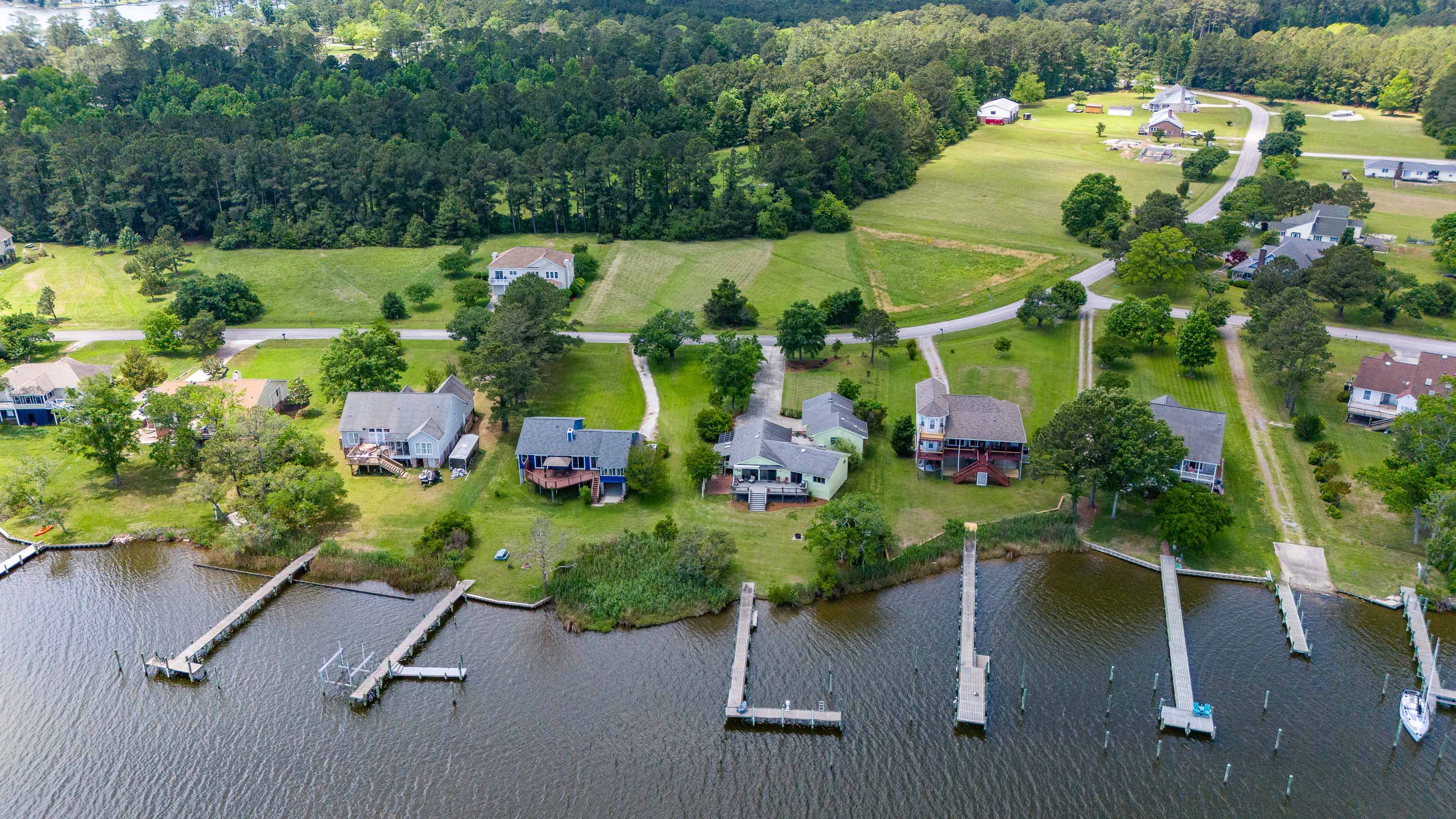 Oriental, North Carolina, 28571, United States, 2 Bedrooms Bedrooms, ,3 BathroomsBathrooms,Residential,For Sale,1943543