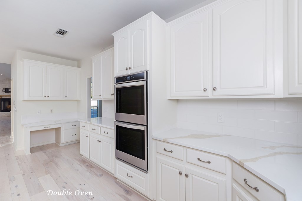 Lufkin, Texas, 75901, United States, 4 Bedrooms Bedrooms, ,5 BathroomsBathrooms,Residential,For Sale,1989881