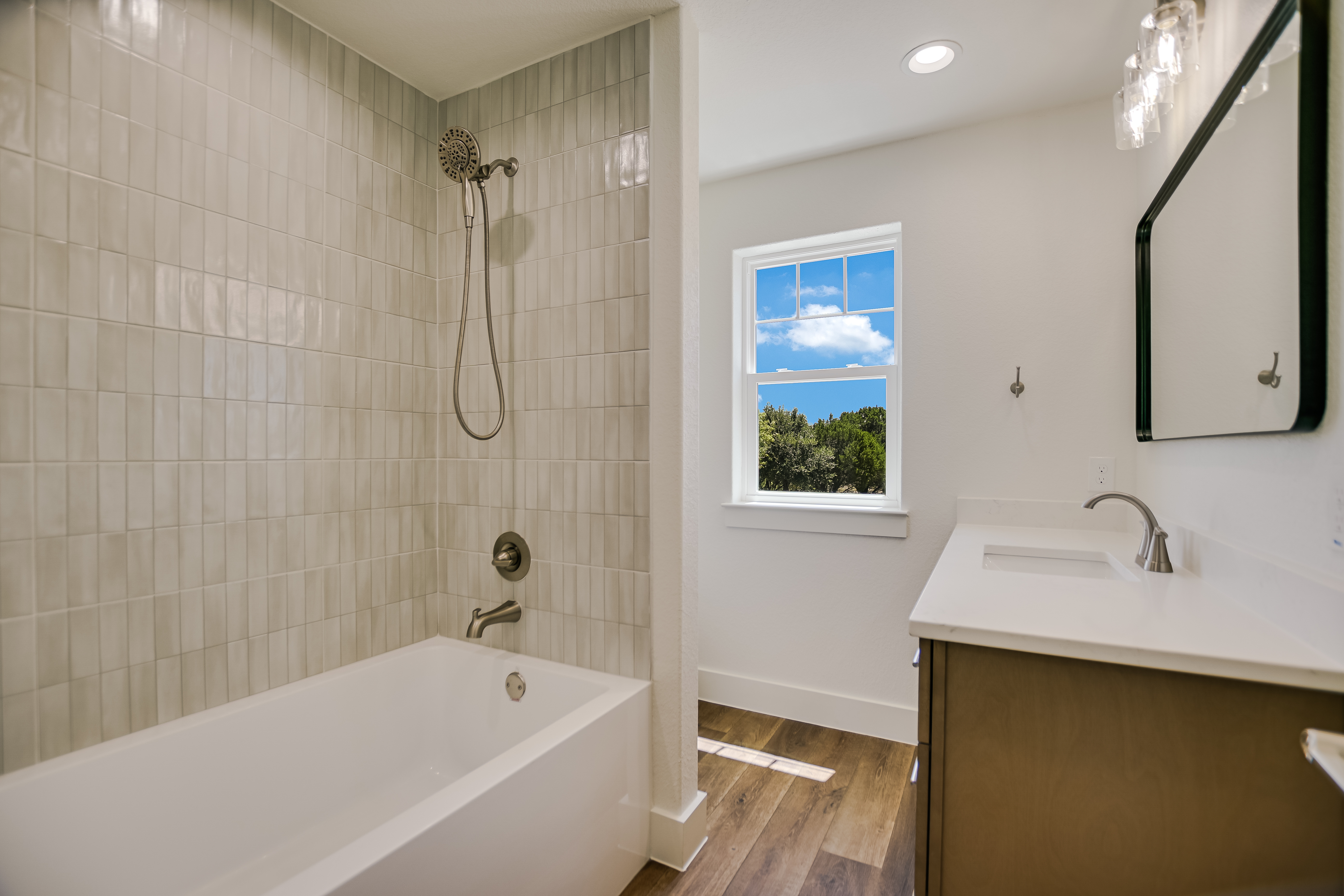  Exquisite New Construction in the Serene Woodcreek of Wimberley - 物件實景