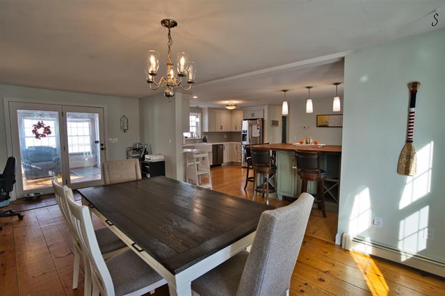 Manchester, New Hampshire, 03109, United States, 3 Bedrooms Bedrooms, ,2 BathroomsBathrooms,Residential,For Sale,2015323